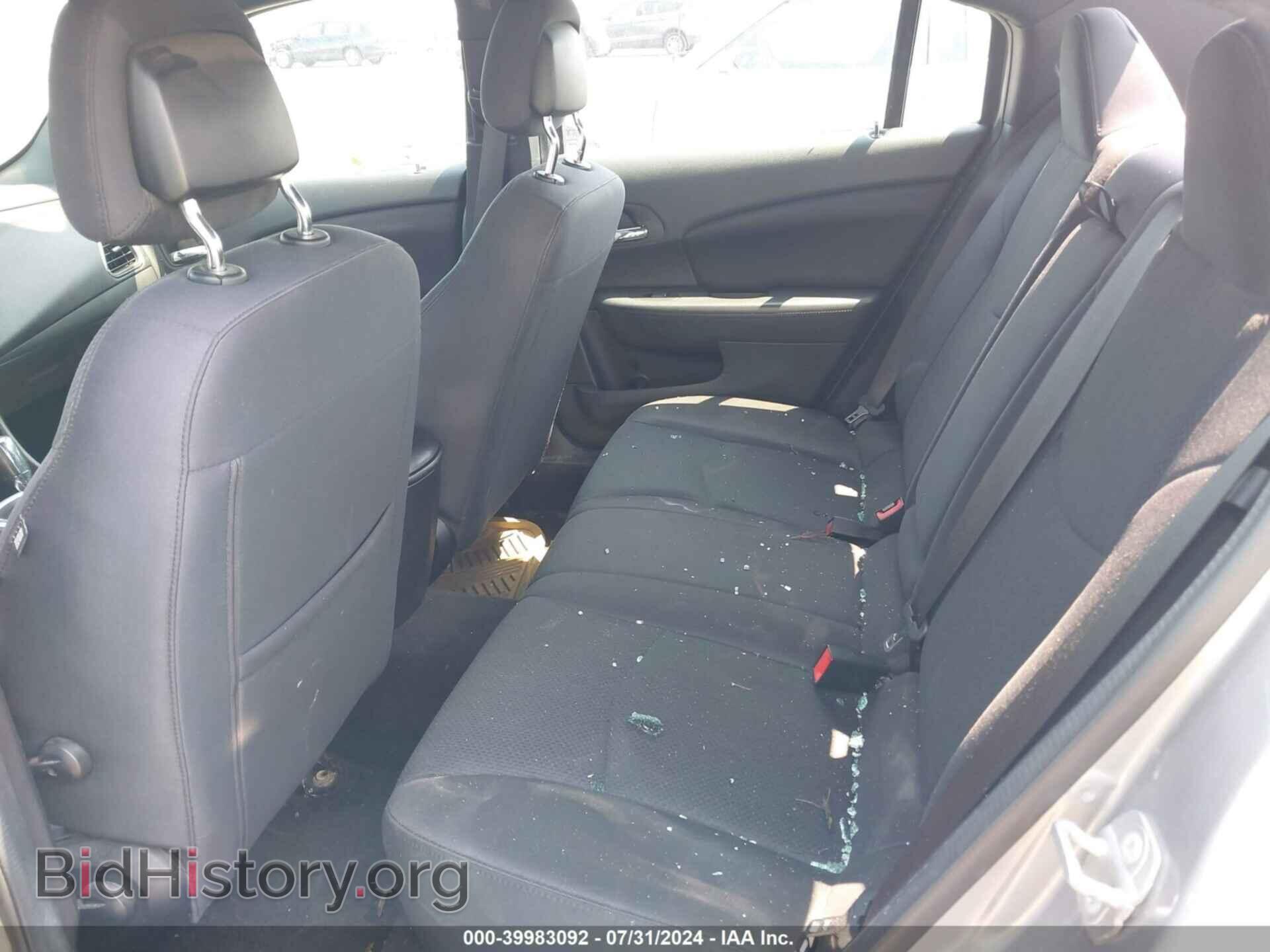 2014 CHRYSLER 200 - VIN: 1C3CCBAB1EN210041 - Фото 8