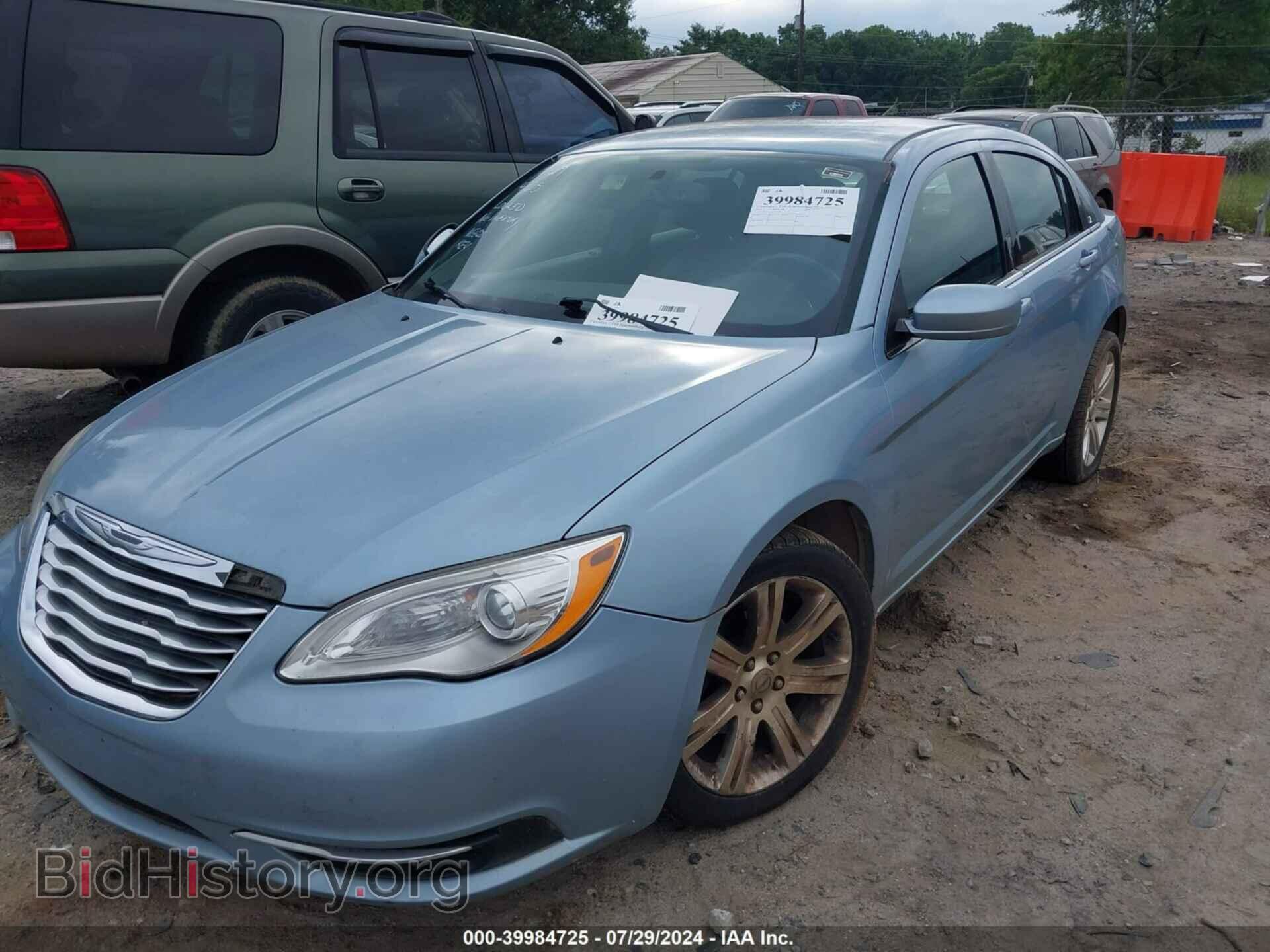 2012 CHRYSLER 200 - VIN: 1C3CCBBB8CN304073 - Фото 2