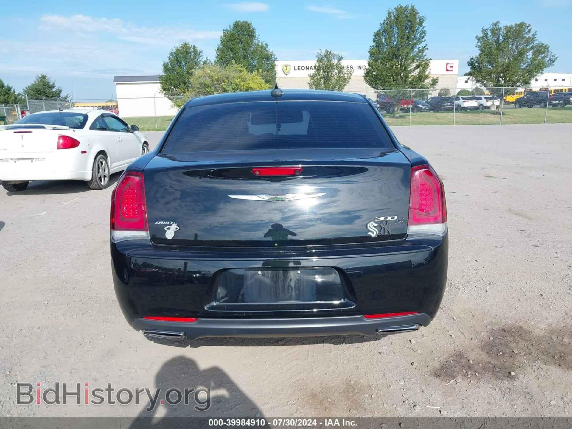 2015 CHRYSLER 300 - VIN: 2C3CCAGG2FH899451 - Фото 16
