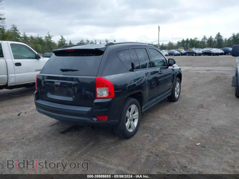 2011 Jeep COMPASS (VIN 1J4NT1FB1BD221625) — photo 4 of 12