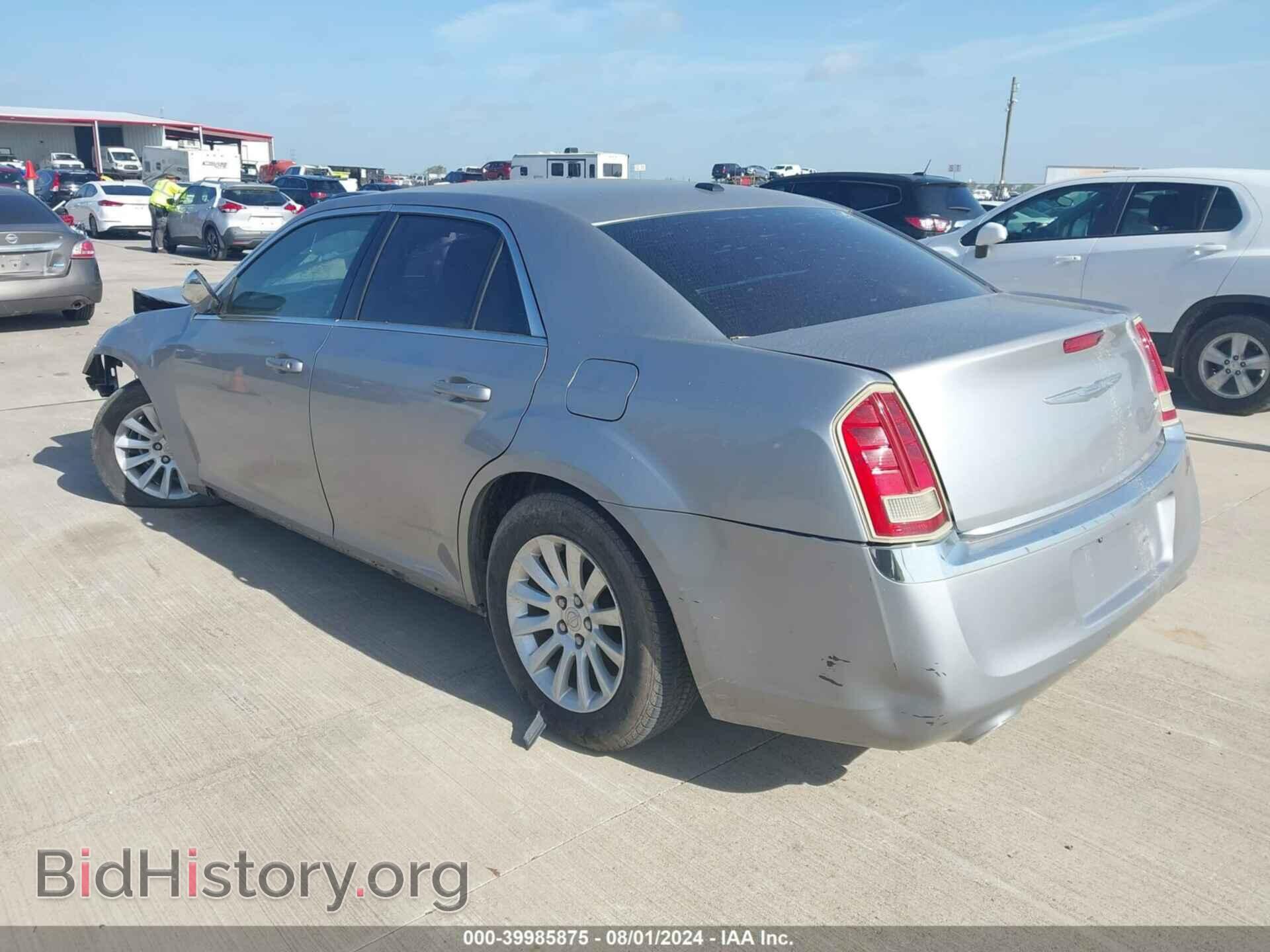 2011 CHRYSLER 300 - VIN: 2C3CA4CG3BH545882 - Фото 3
