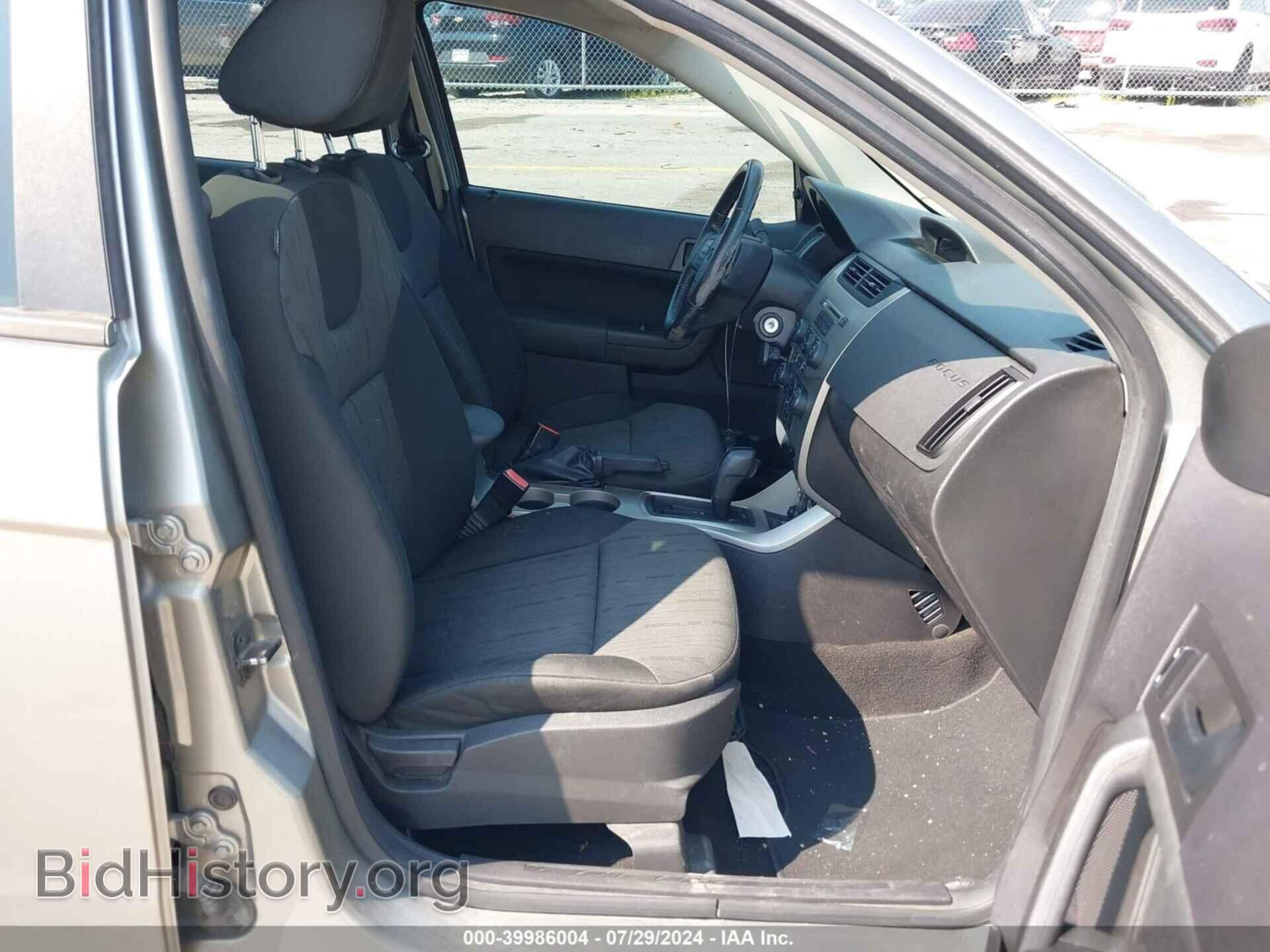 2008 FORD FOCUS - VIN: 1FAHP35NX8W157957 - Фото 5