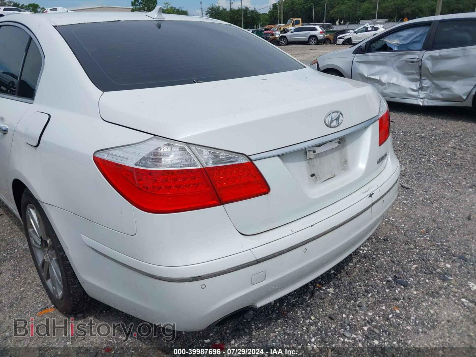 2011 HYUNDAI GENESIS - VIN: KMHGC4DE0BU122013 - Фото 13