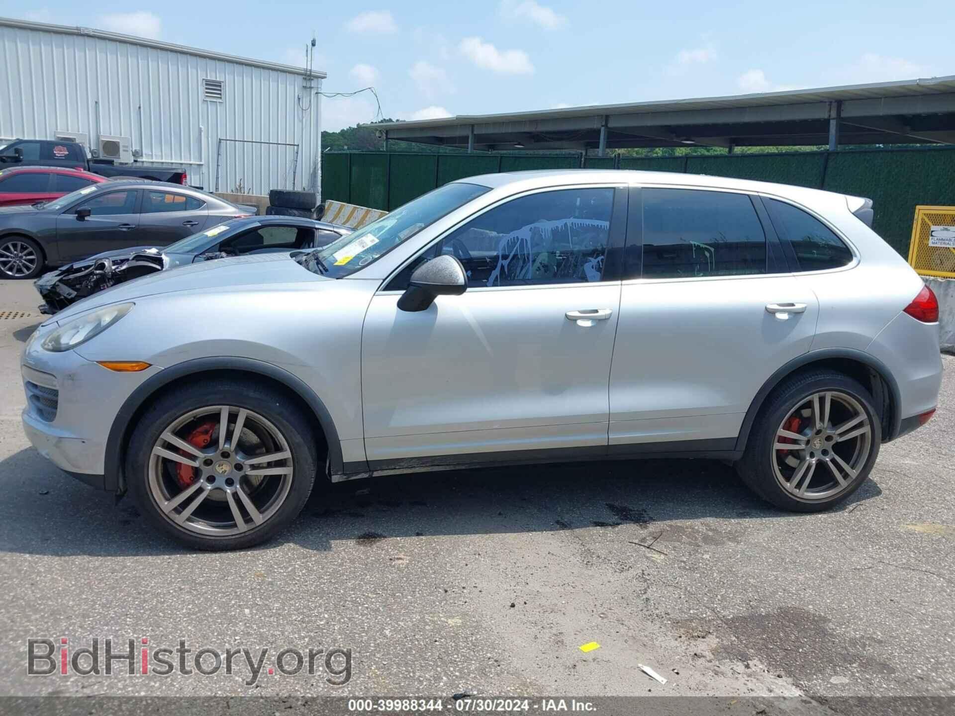 2011 PORSCHE CAYENNE - VIN: WP1AB2A22BLA51784 - Фото 14