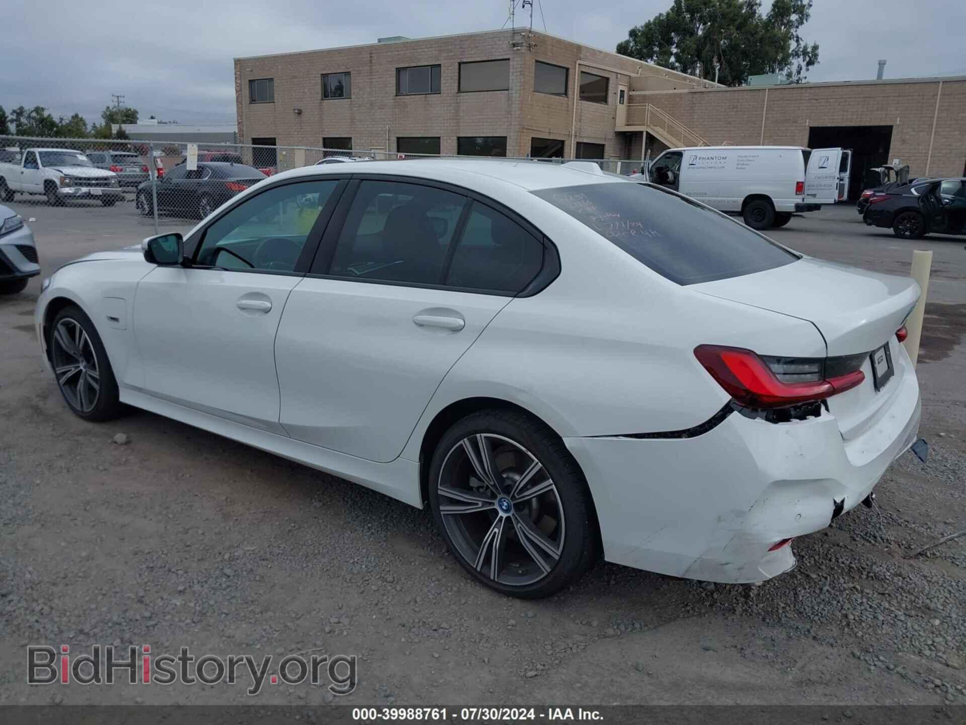 2023 BMW 3 SERIES - VIN: 3MW39FF06P8D06033 - Фото 3