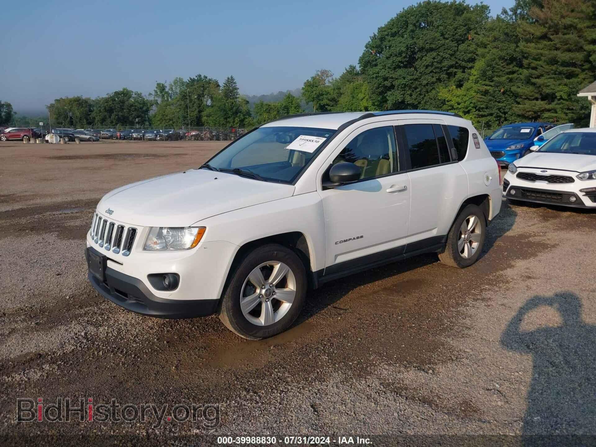 2011 JEEP COMPASS - VIN: 1J4NF1FB6BD239299 - Фото 2