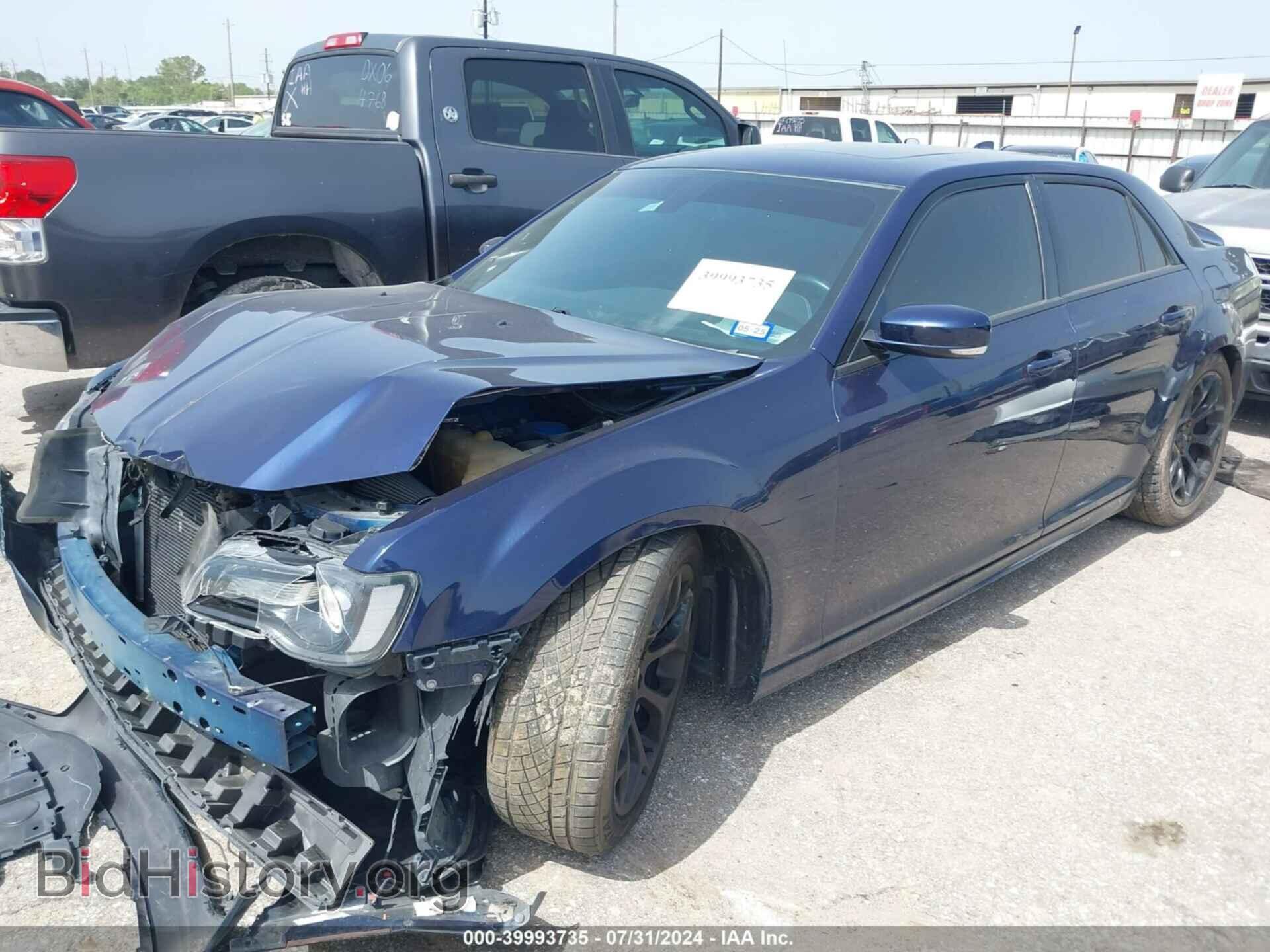 2015 CHRYSLER 300 - VIN: 2C3CCABTXFH736096 - Фото 2