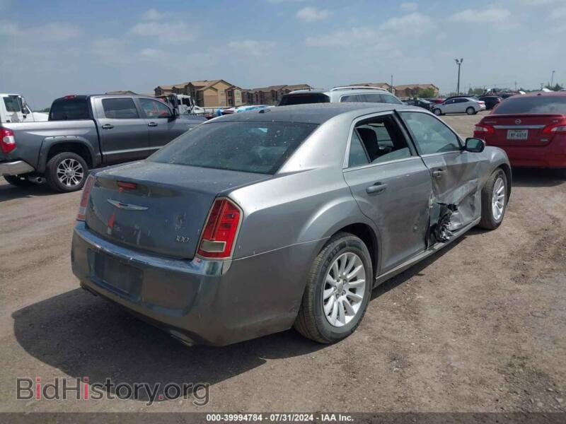 2012 Chrysler 300 (VIN 2C3CCAAGXCH105266) — фото 4 из 11