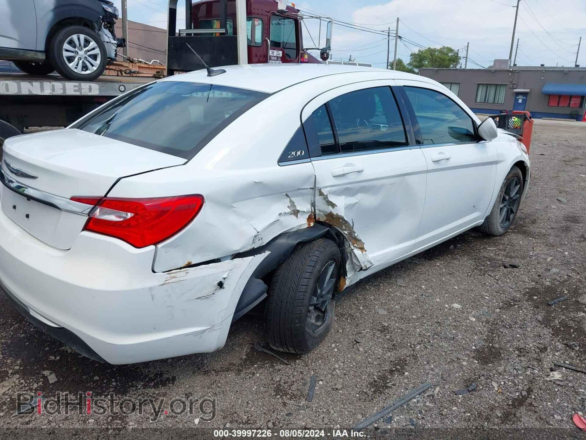 2012 CHRYSLER 200 - VIN: 1C3CCBAB2CN320013 - Фото 4