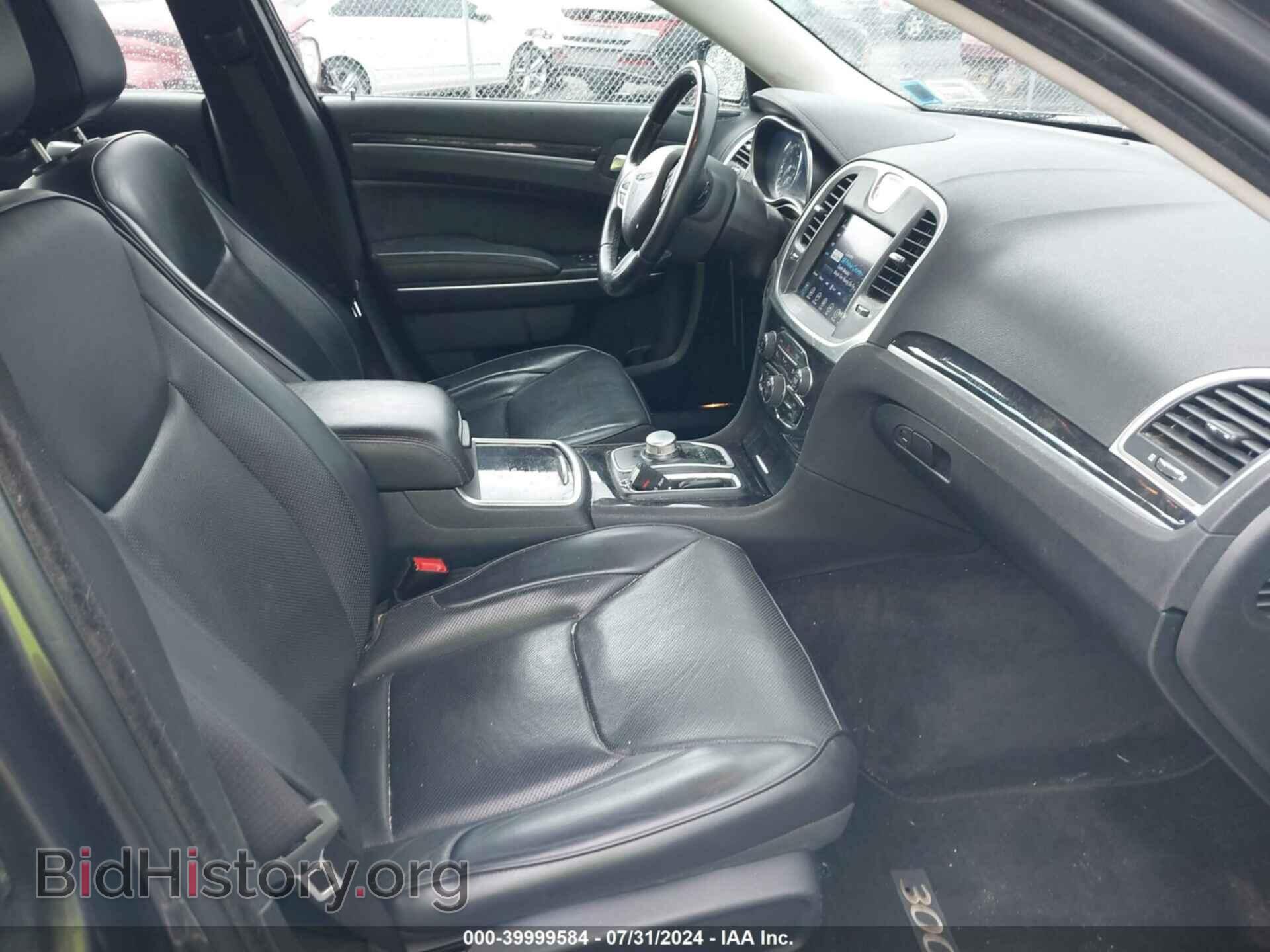 2017 CHRYSLER 300C - VIN: 2C3CCAKG3HH582563 - Фото 5