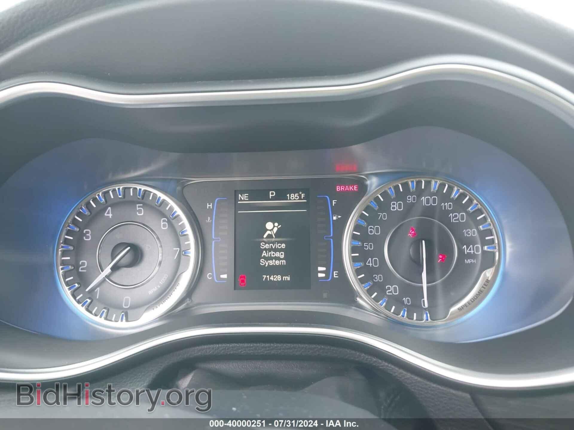 2016 CHRYSLER 200 - VIN: 1C3CCCAB3GN173177 - Фото 7
