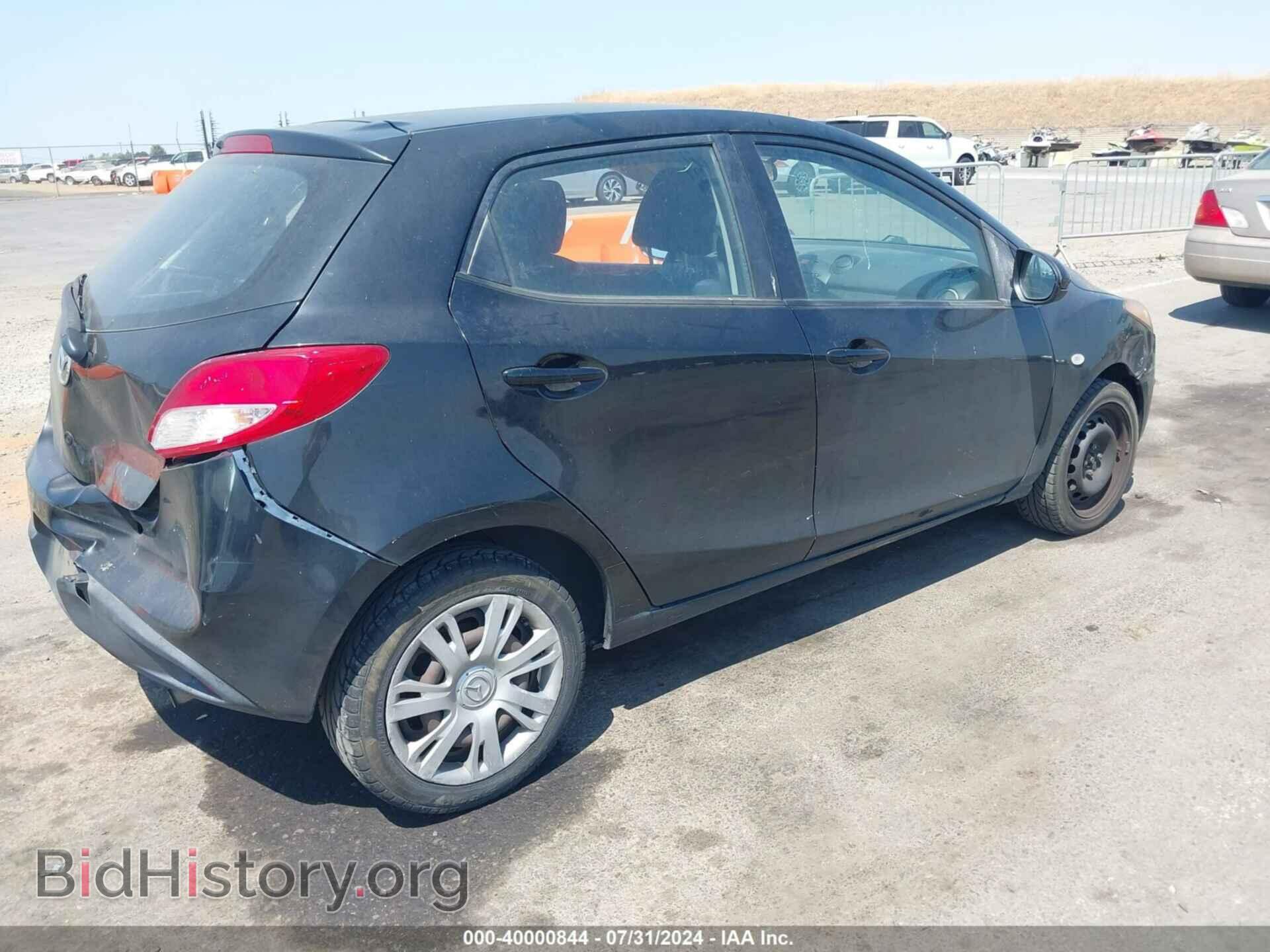 2011 MAZDA MAZDA2 - VIN: JM1DE1HZ3B0129008 - Фото 4