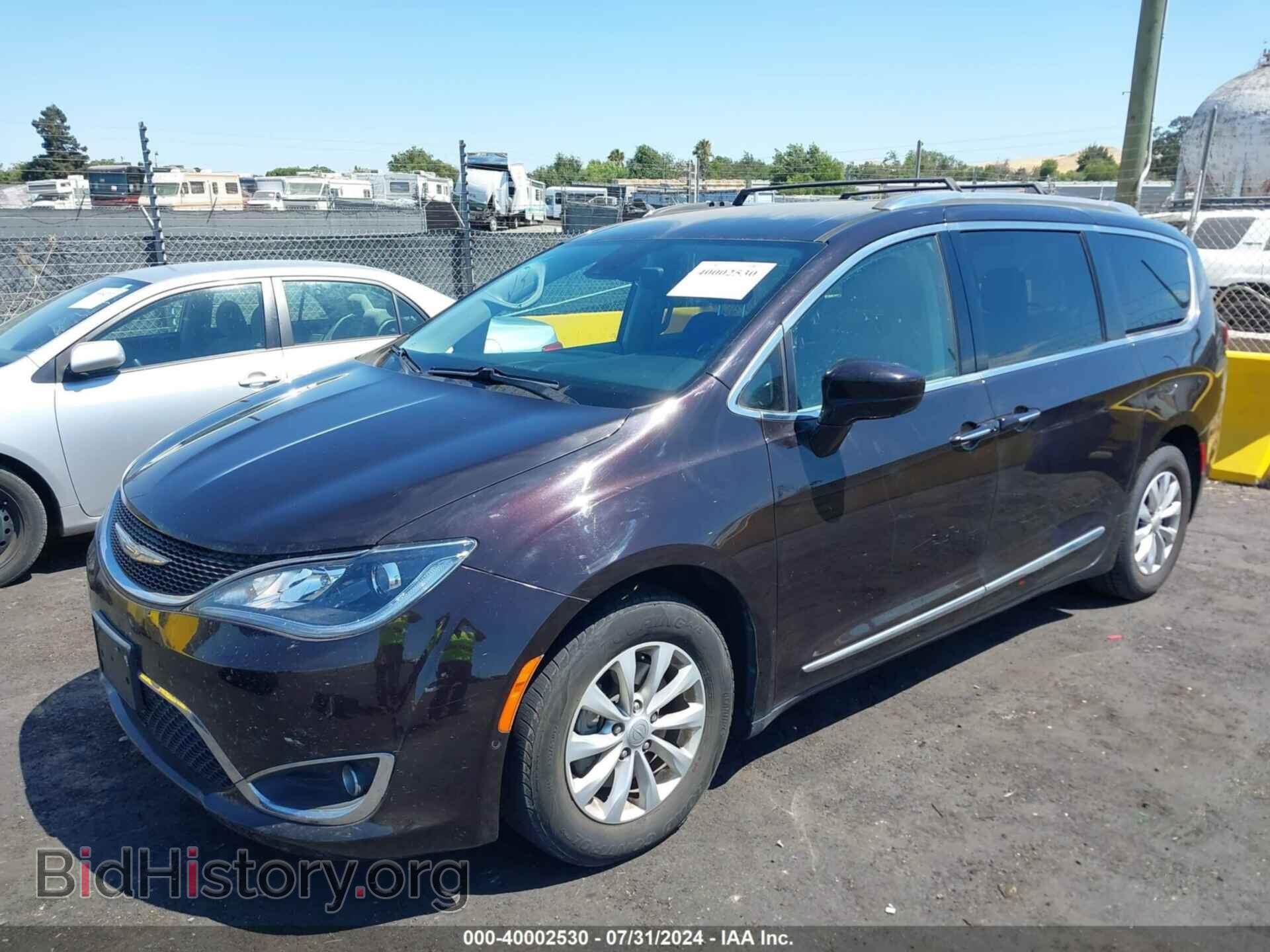 2018 CHRYSLER PACIFICA - VIN: 2C4RC1EGXJR166916 - Photo 2