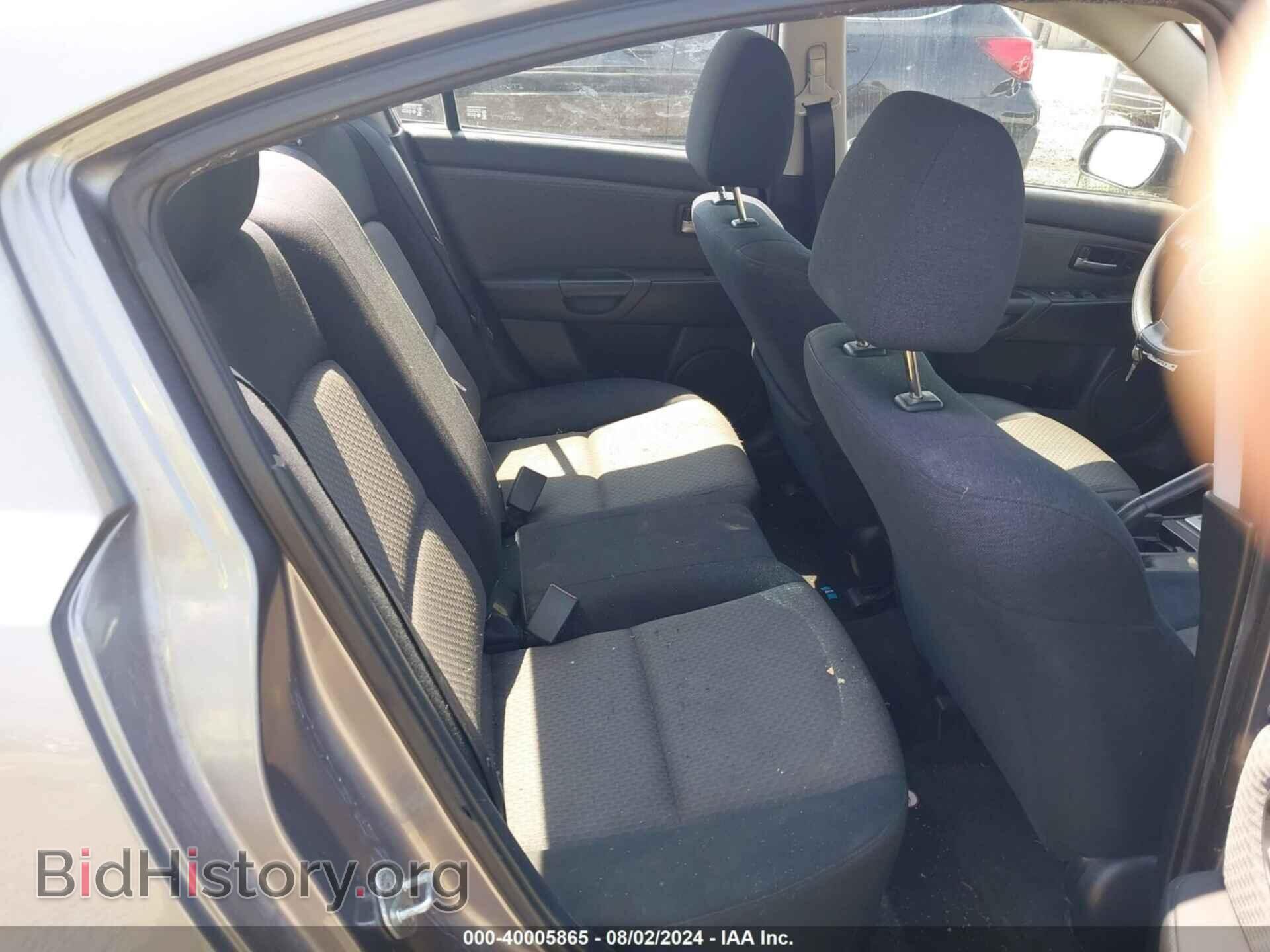 2006 MAZDA MAZDA3 - VIN: JM1BK12FX61472123 - Фото 8