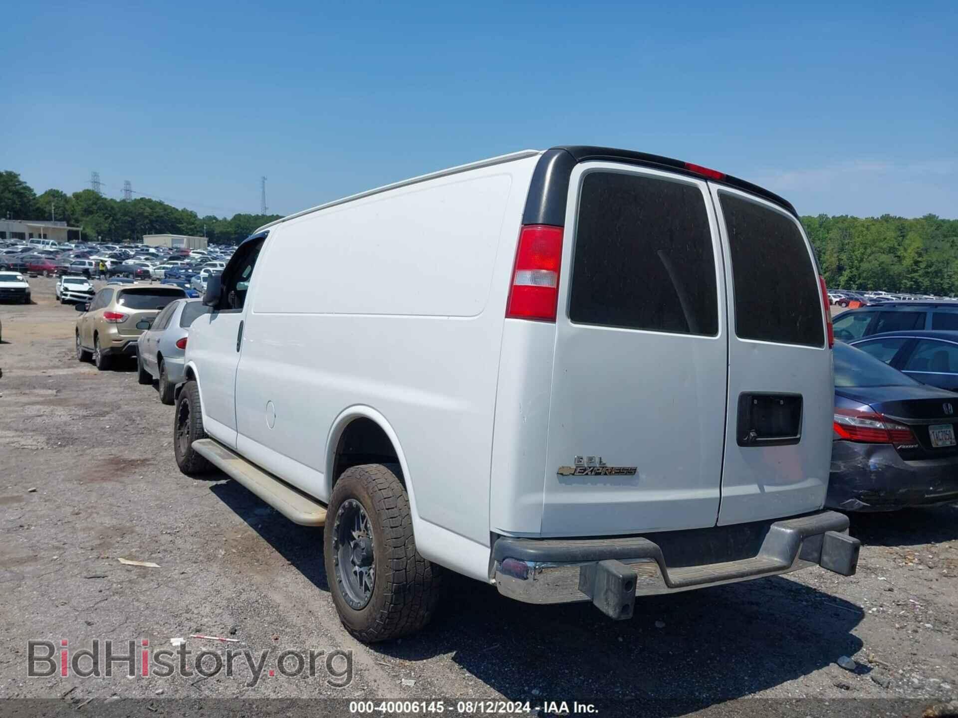 2018 CHEVROLET EXPRESS 2500 - VIN: 1GCWGAFG8J1907378 - Фото 3