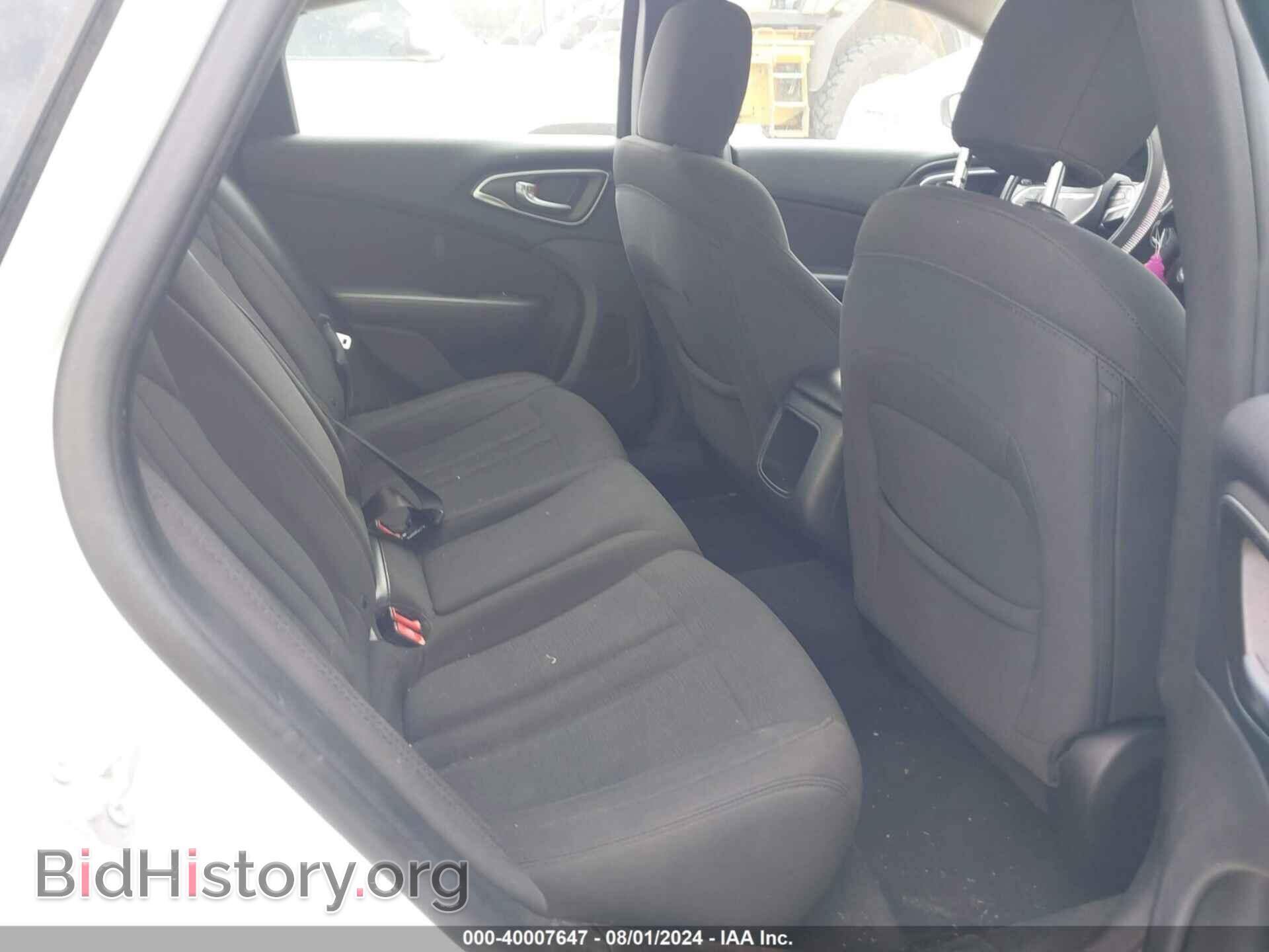 2016 CHRYSLER 200 - VIN: 1C3CCCFB5GN188045 - Фото 8