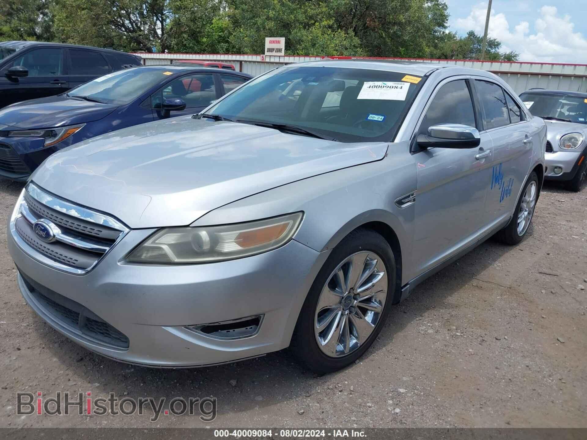 2011 FORD TAURUS - VIN: 1FAHP2FW2BG142680 - Фото 2