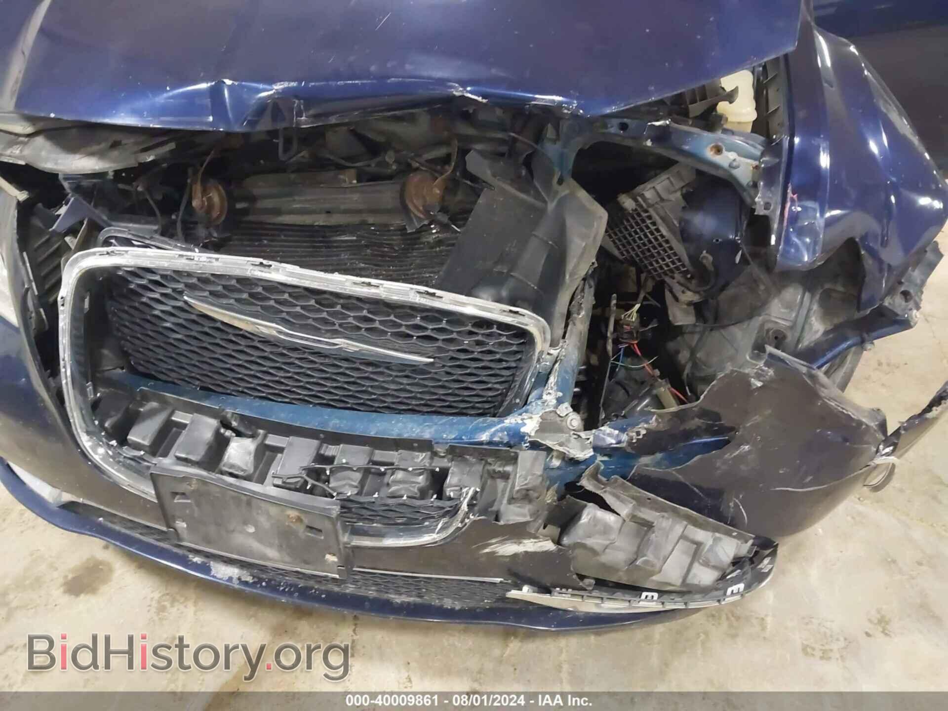 2016 CHRYSLER 300 - VIN: 2C3CCARG2GH358513 - Фото 6