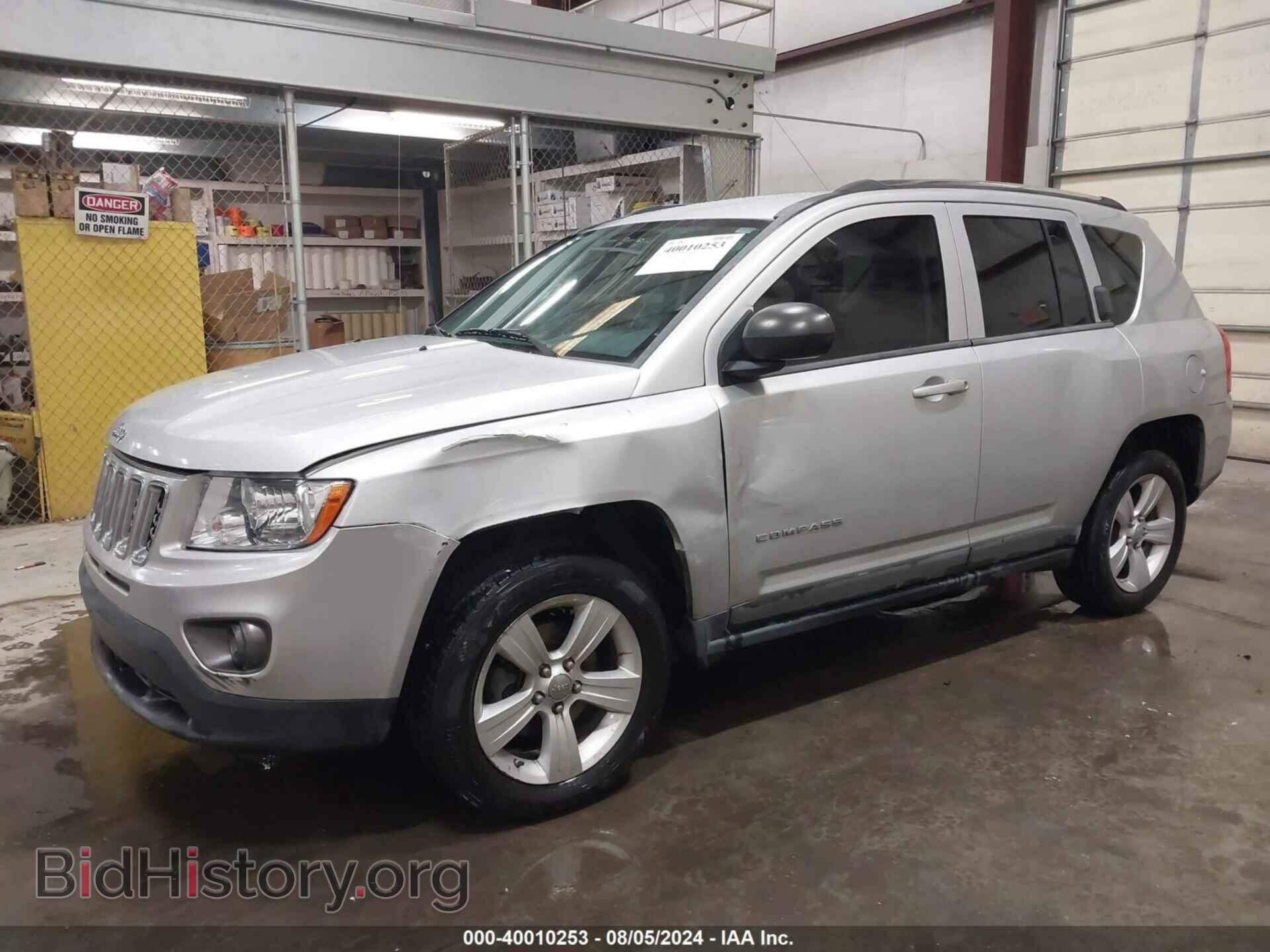 2012 JEEP COMPASS - VIN: 1C4NJCBA2CD504170 - Photo 2