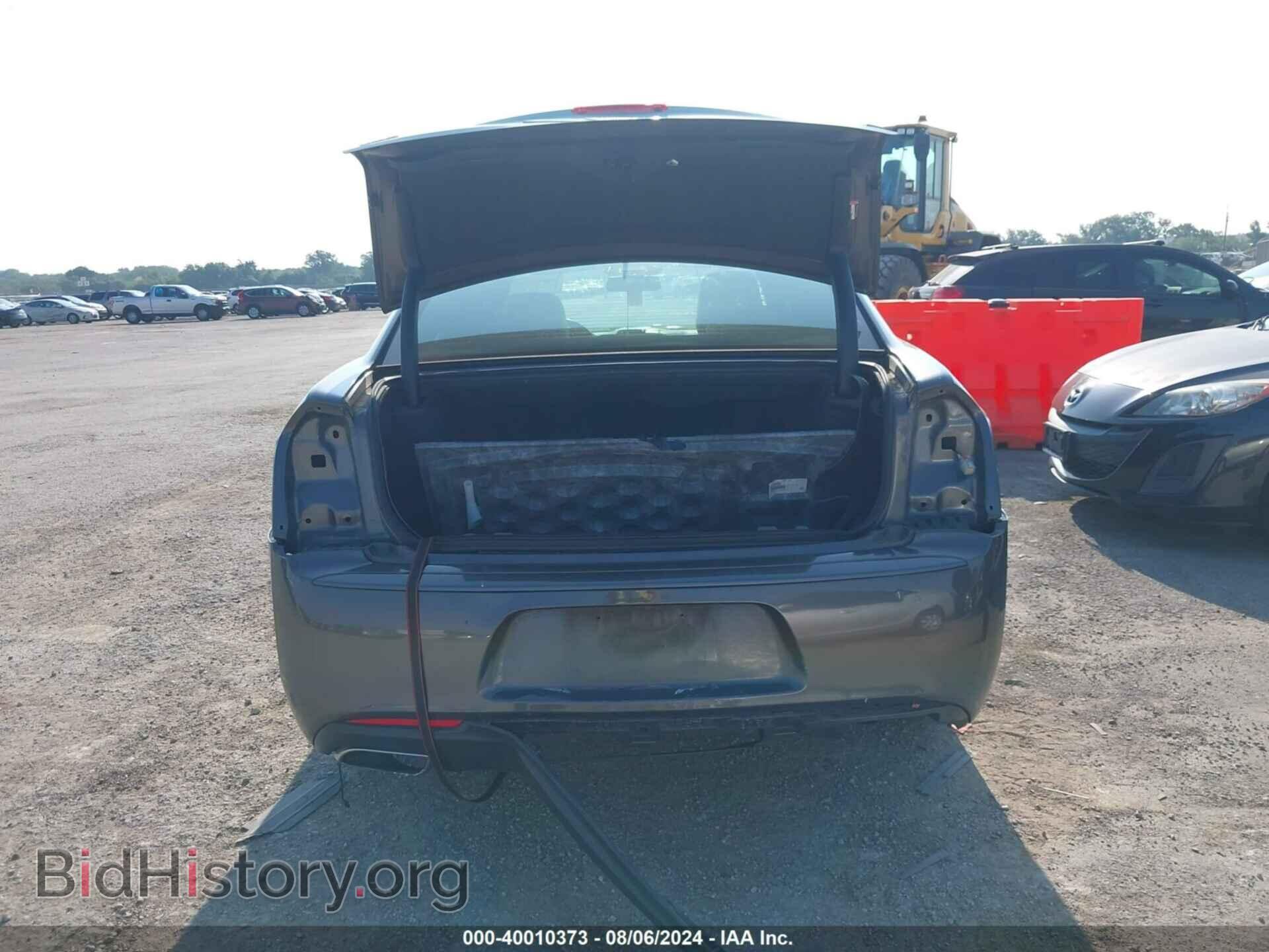 2019 CHRYSLER 300 - VIN: 2C3CCAGGXKH586030 - Фото 16