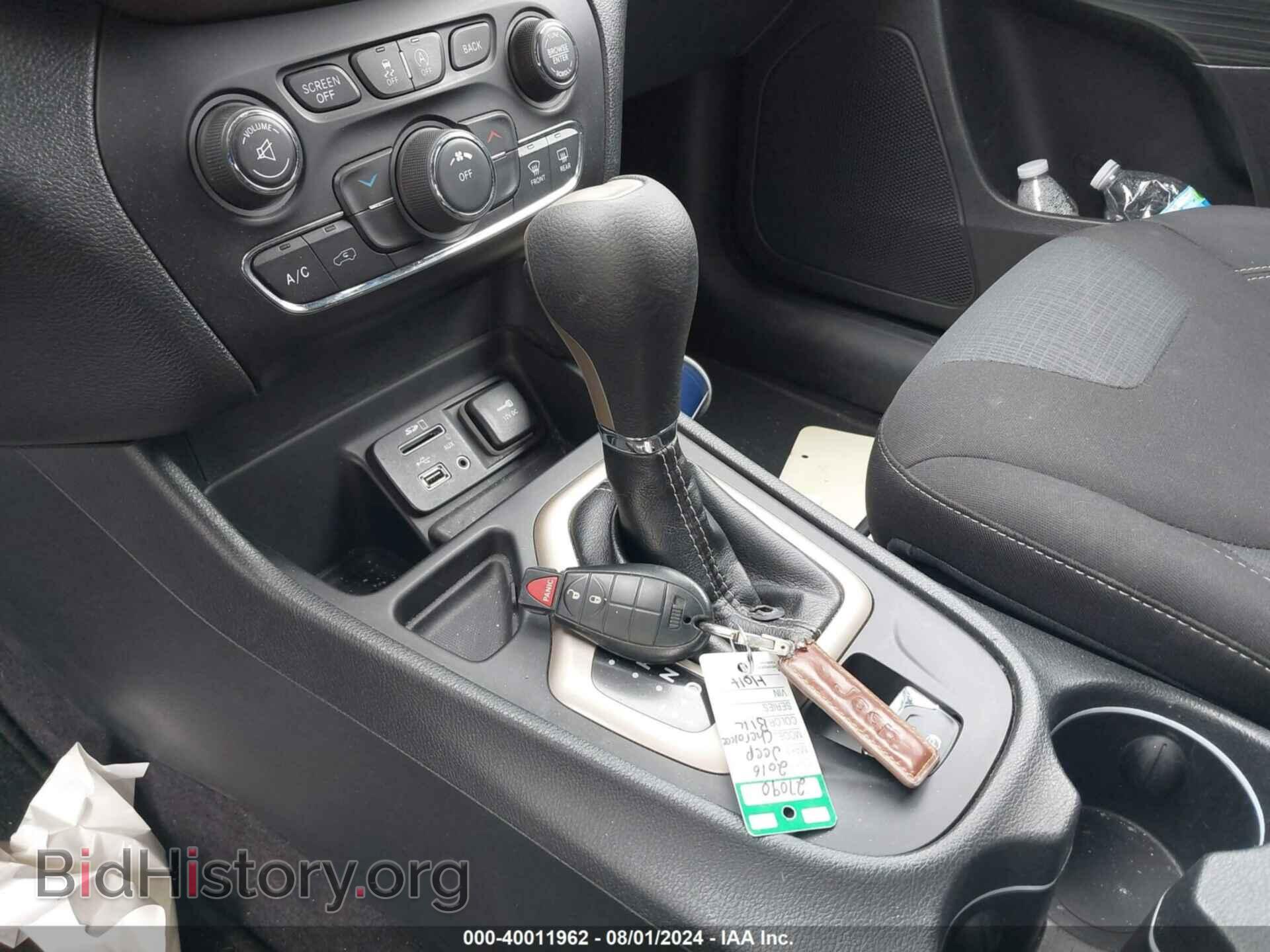 2016 JEEP CHEROKEE - VIN: 1C4PJLCS4GW222574 - Фото 11