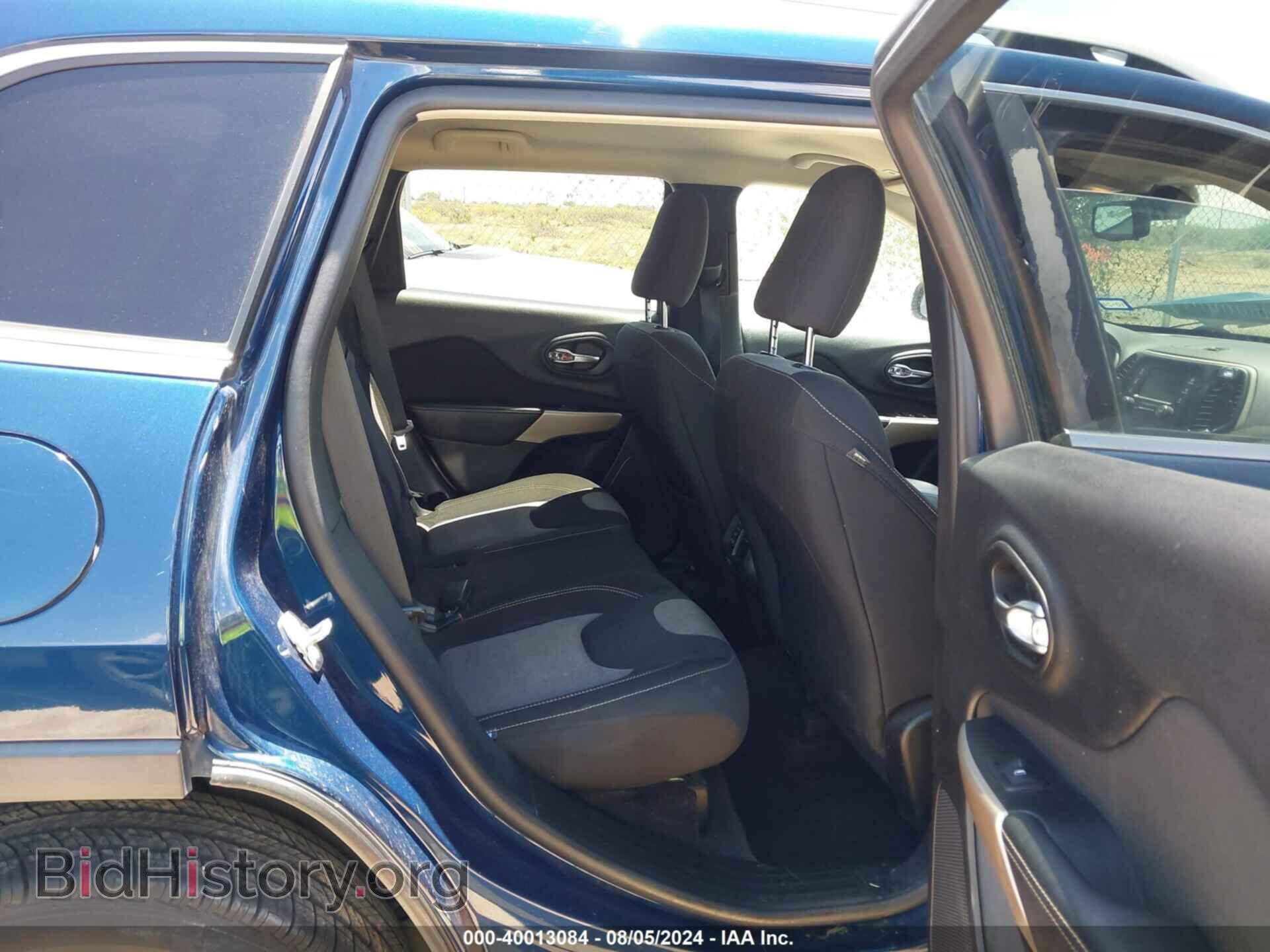 2018 JEEP CHEROKEE - VIN: 1C4PJLCB2JD596457 - Фото 8