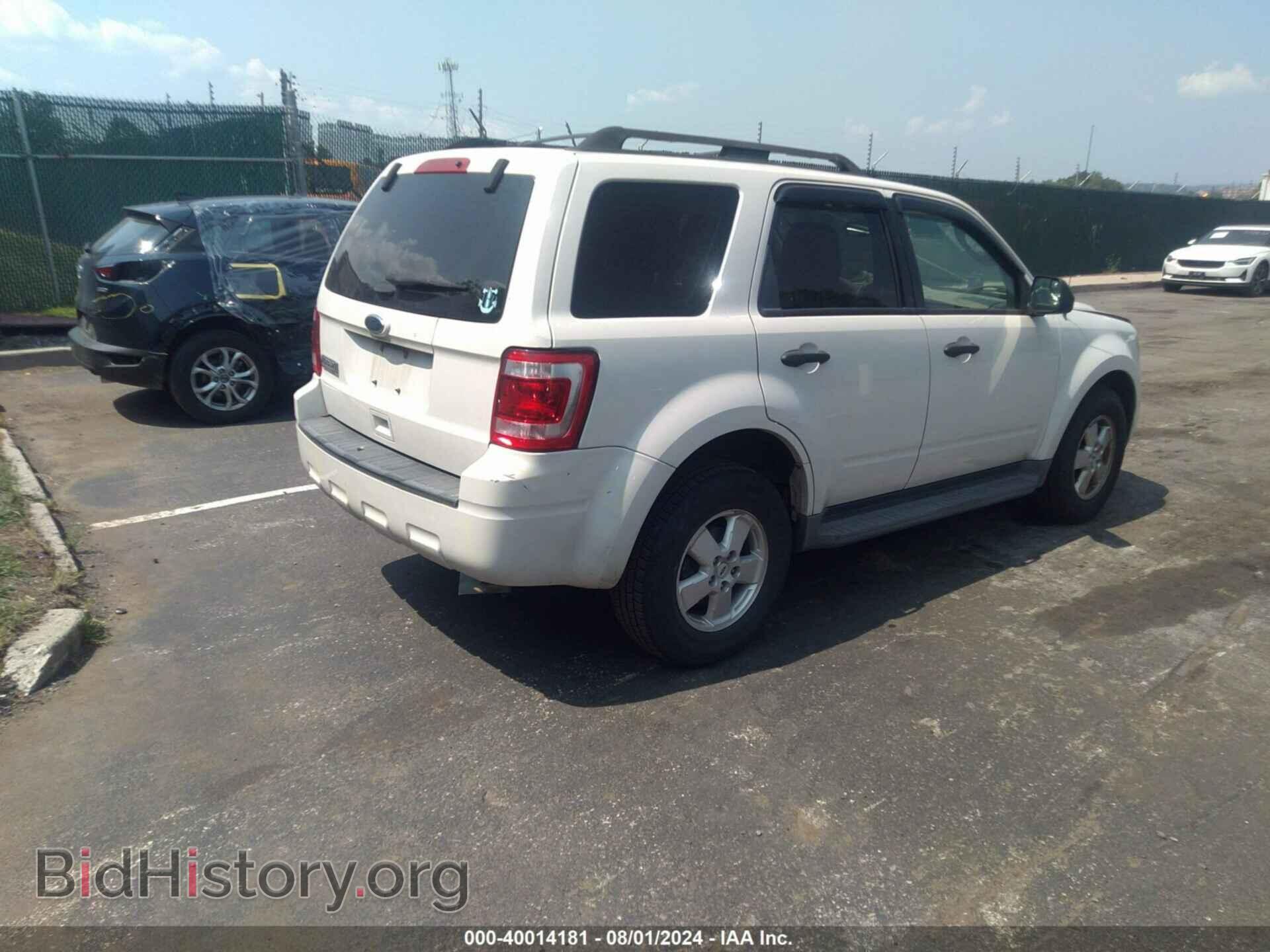 2011 FORD ESCAPE - VIN: 1FMCU0D78BKC08056 - Фото 4