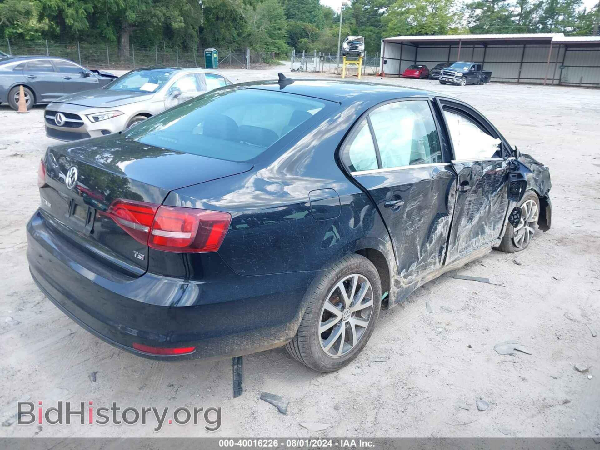 2017 VOLKSWAGEN JETTA - VIN: 3VWDB7AJXHM376593 - Фото 4