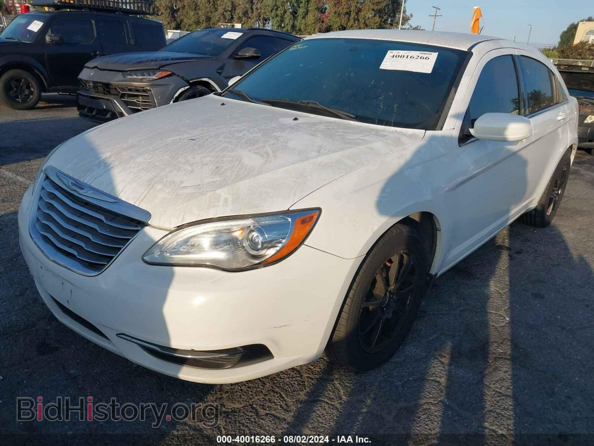 2013 CHRYSLER 200 - VIN: 1C3CCBBB9DN585124 - Фото 2