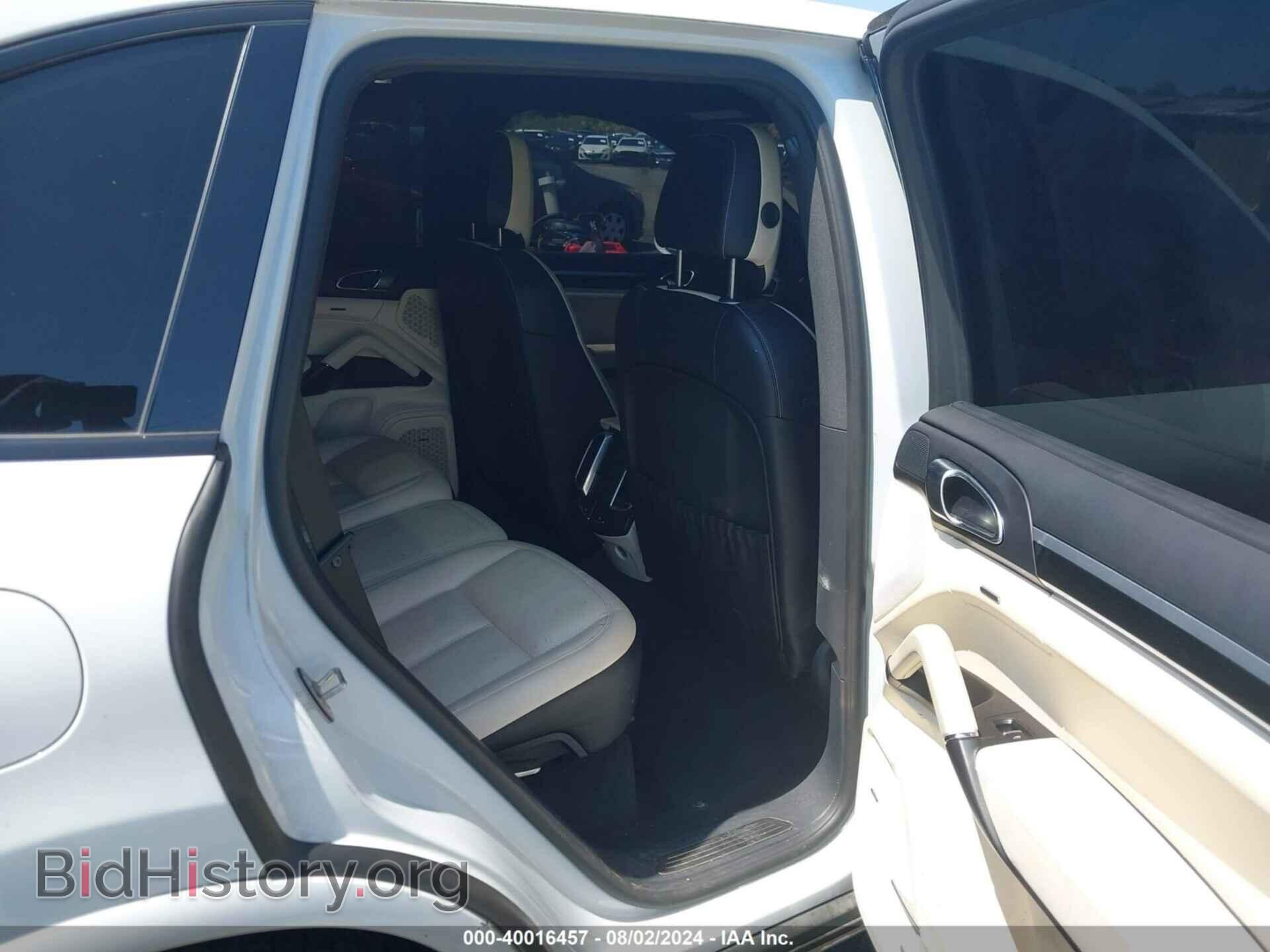 2016 PORSCHE CAYENNE - VIN: WP1AB2A29GLA95546 - Фото 8