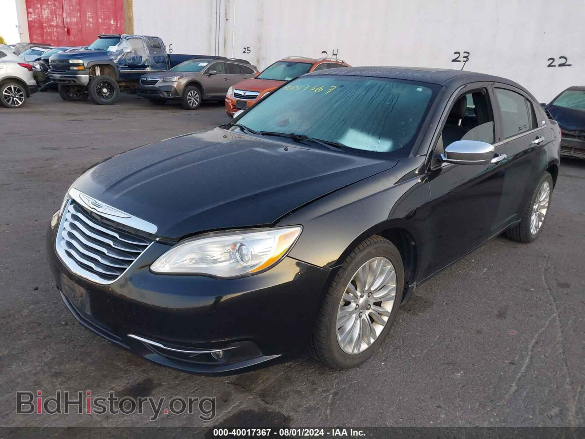 2011 CHRYSLER 200 - VIN: 1C3BC2FG3BN581679 - Фото 2