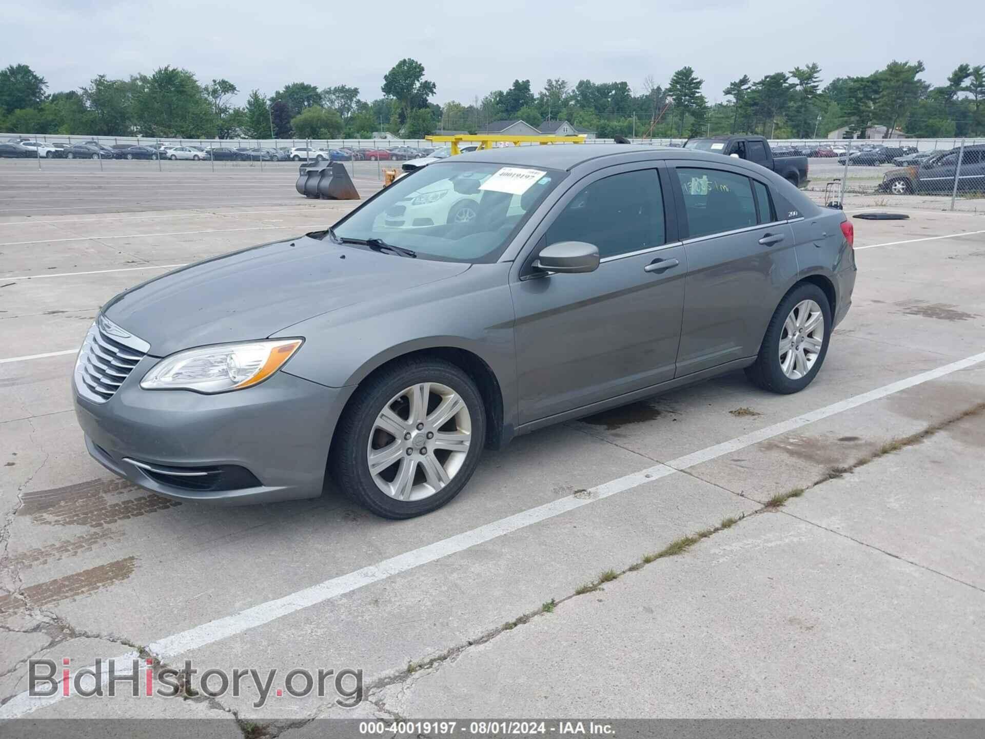 2012 CHRYSLER 200 - VIN: 1C3CCBBG5CN163927 - Фото 2