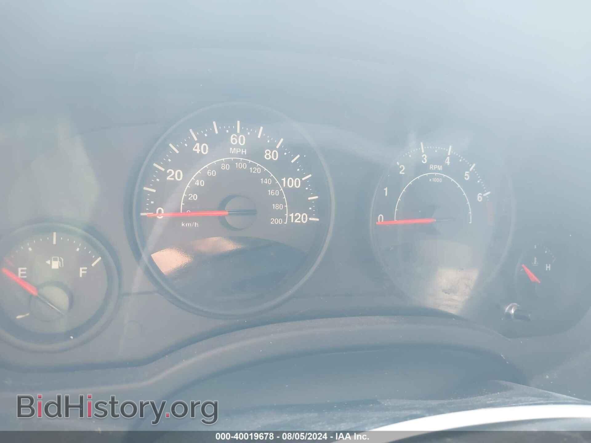 2010 JEEP COMPASS - VIN: 1J4NT4FB1AD526283 - Photo 7
