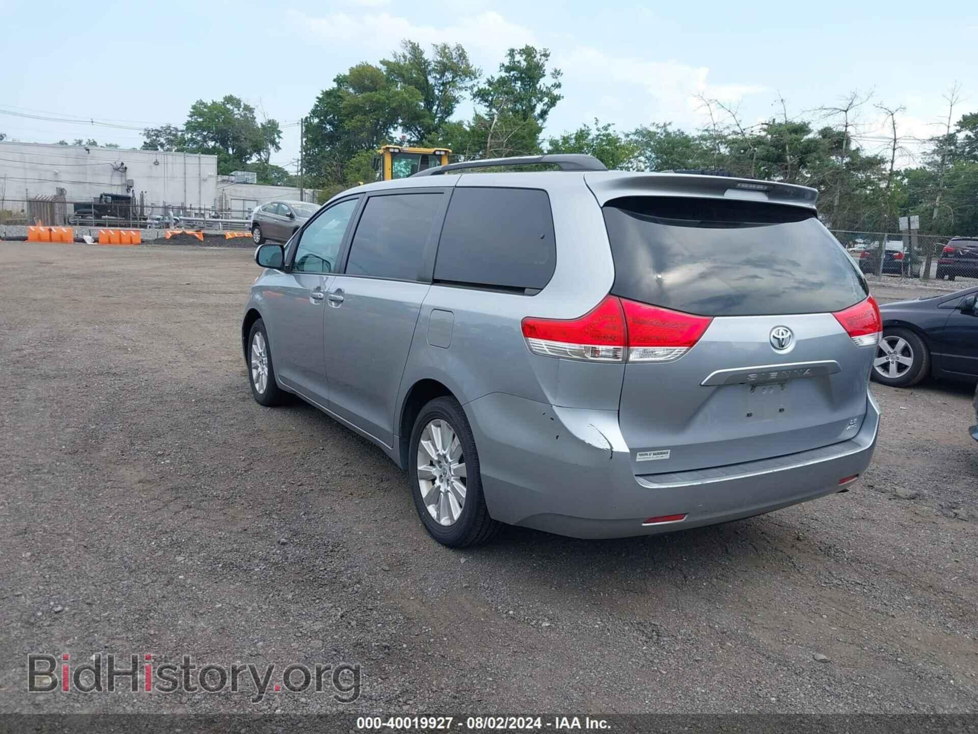 2011 TOYOTA SIENNA - VIN: 5TDJK3DC1BS023727 - Фото 3