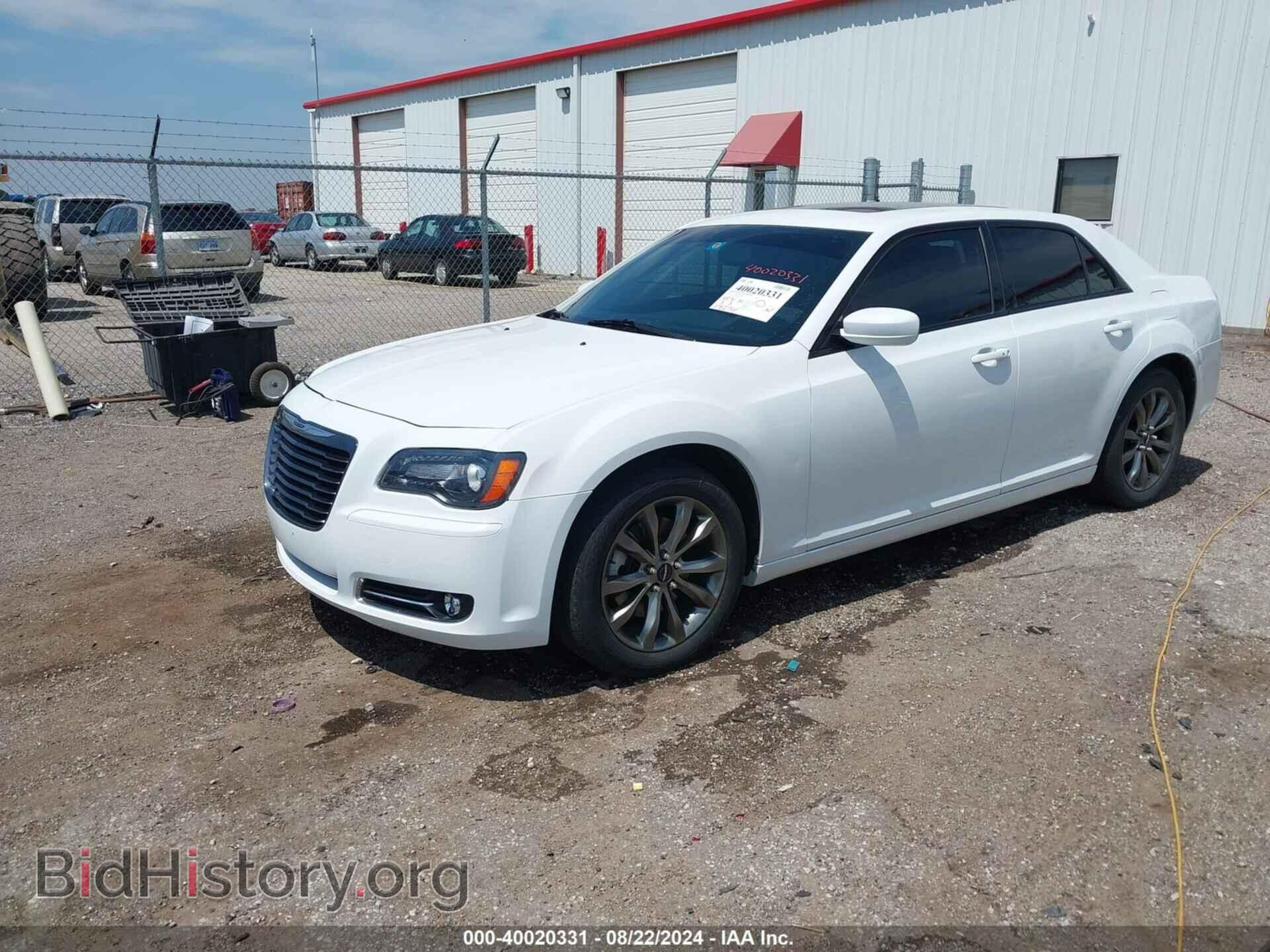 2014 CHRYSLER 300 - VIN: 2C3CCAGG9EH287777 - Фото 2