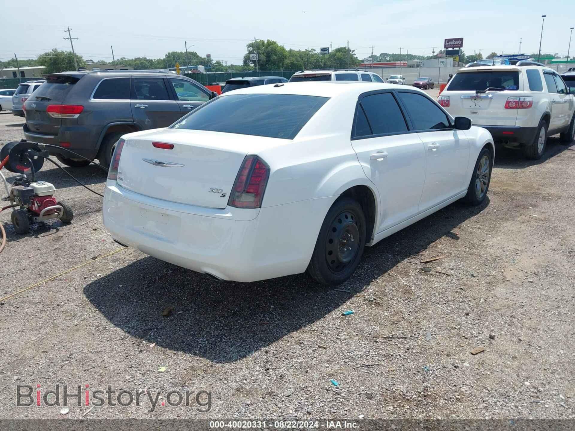 2014 CHRYSLER 300 - VIN: 2C3CCAGG9EH287777 - Фото 4
