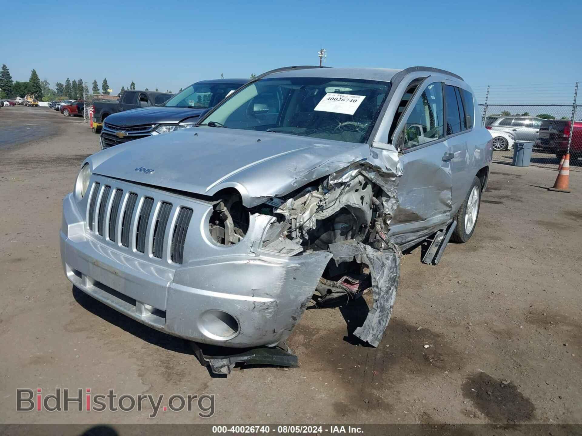 2007 JEEP COMPASS - VIN: 1J8FT57W17D192596 - Фото 2