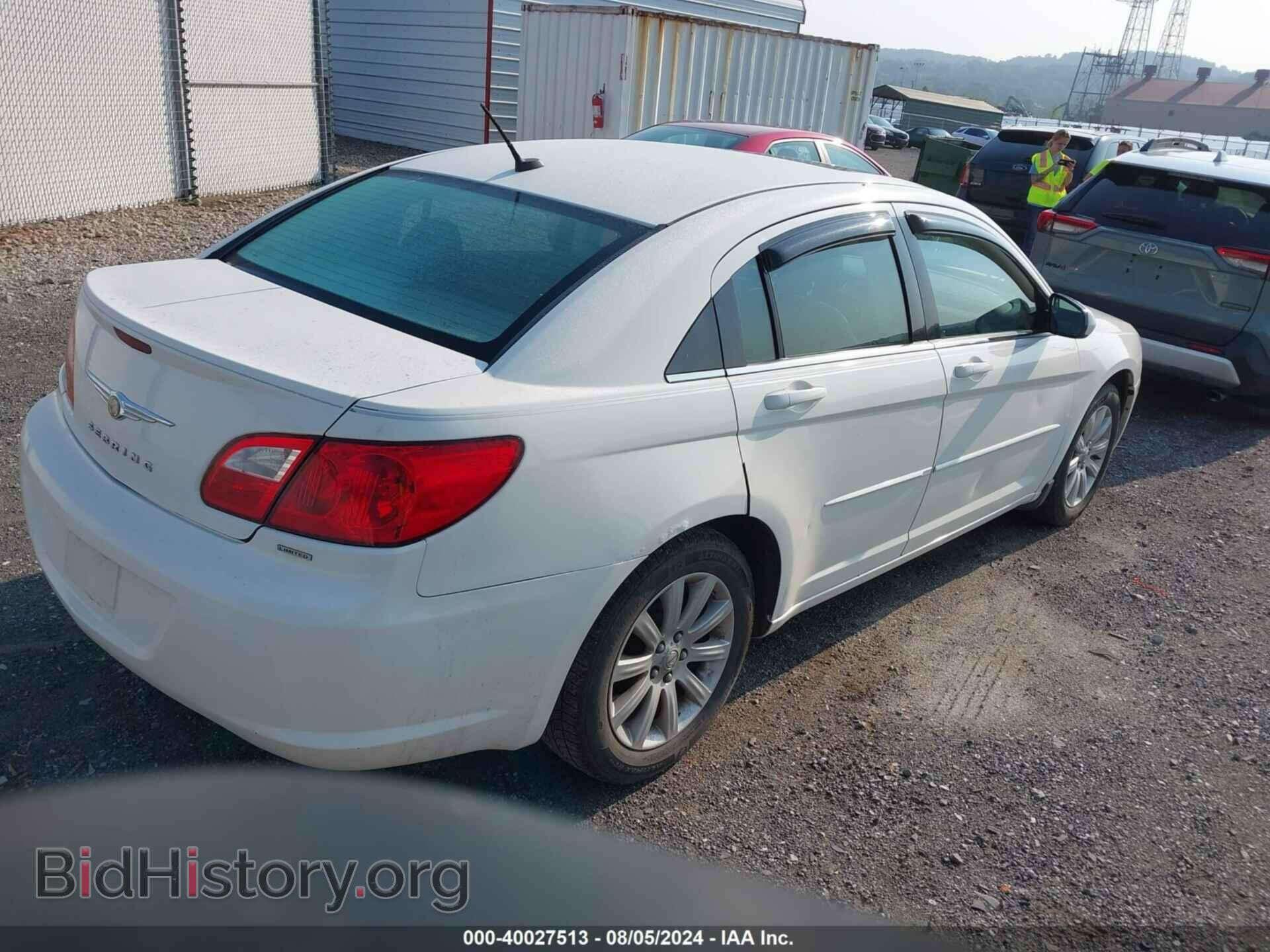 2010 CHRYSLER SEBRING - VIN: 1C3CC5FB7AN228175 - Фото 4