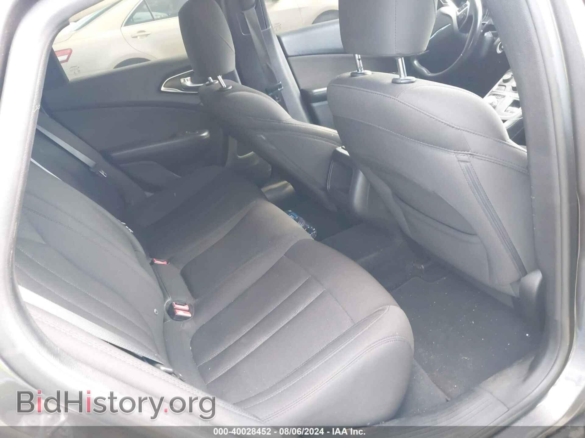 2015 CHRYSLER 200 - VIN: 1C3CCCAB0FN724924 - Photo 8