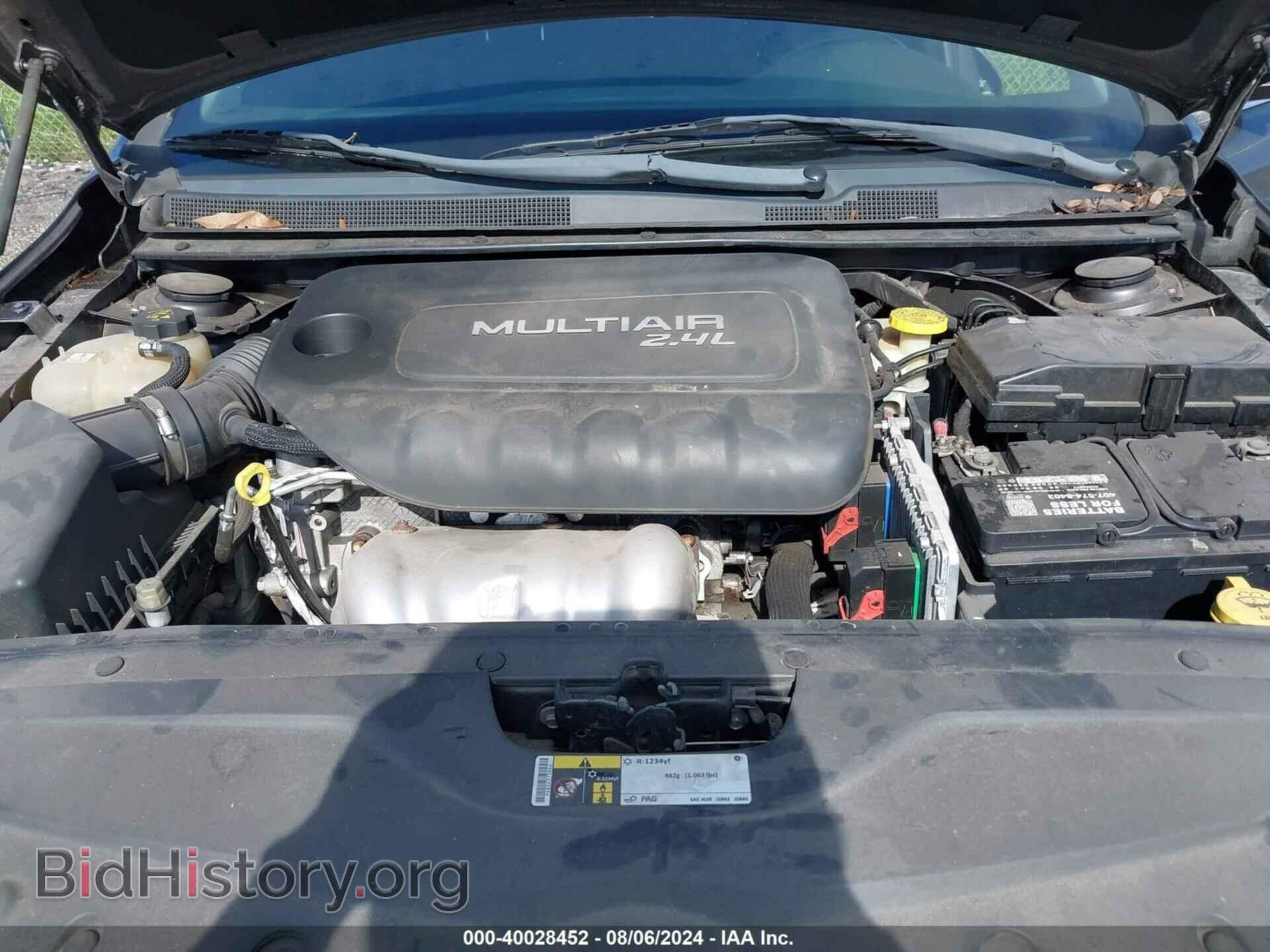 2015 CHRYSLER 200 - VIN: 1C3CCCAB0FN724924 - Photo 10