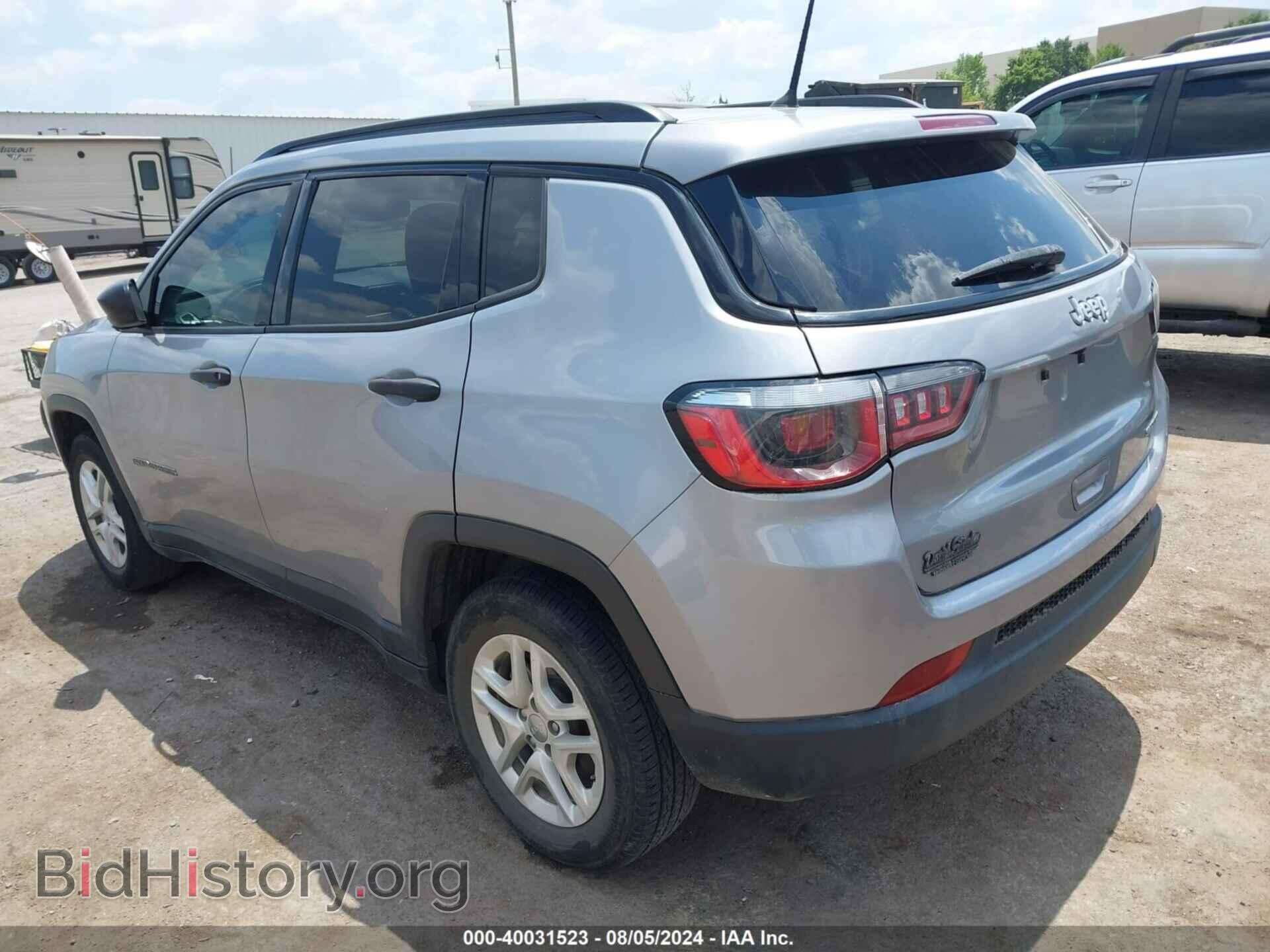 2018 JEEP COMPASS - VIN: 3C4NJCAB4JT461971 - Фото 3
