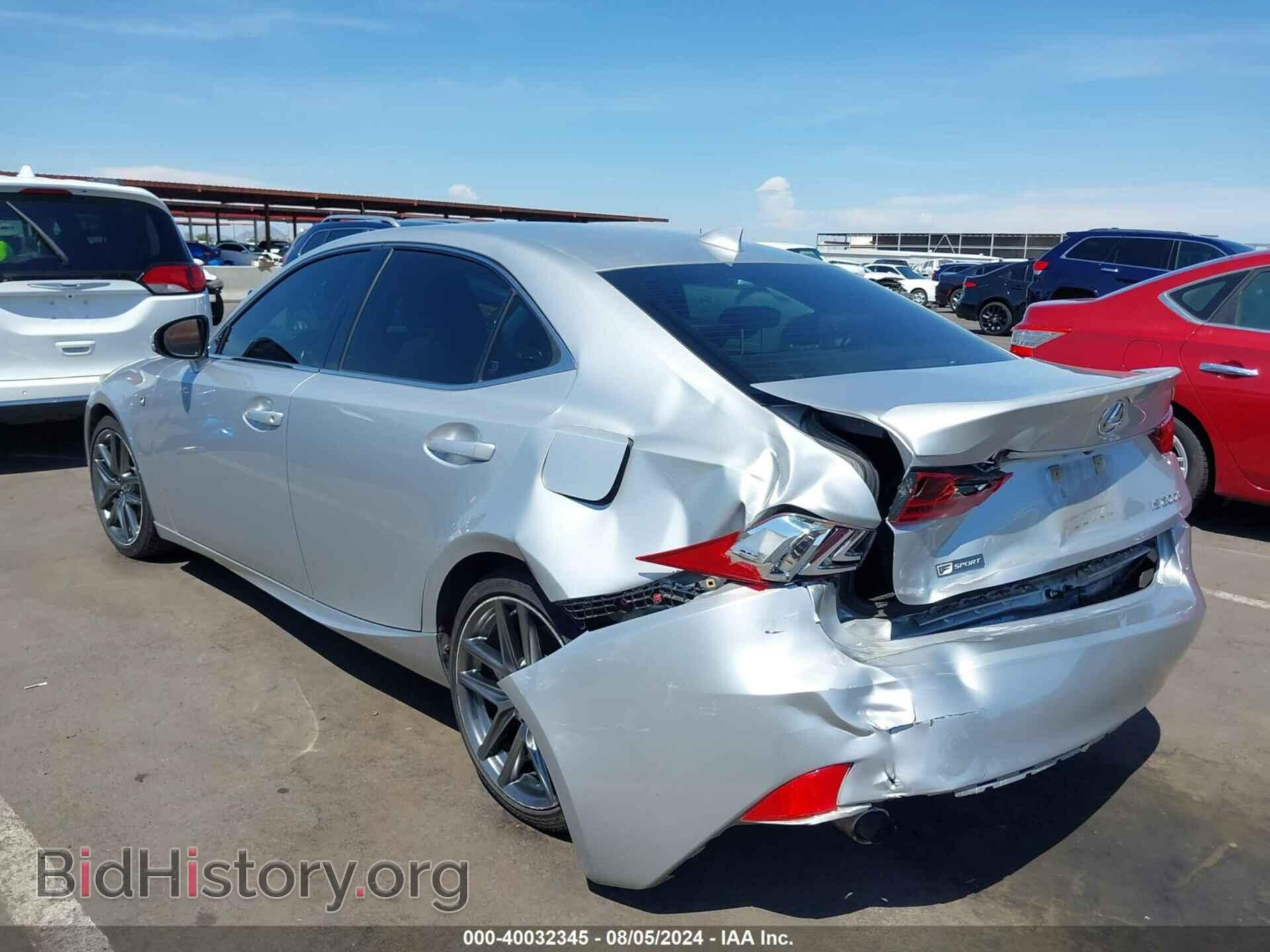 2016 LEXUS IS 200T - VIN: JTHBA1D21G5010037 - Фото 3