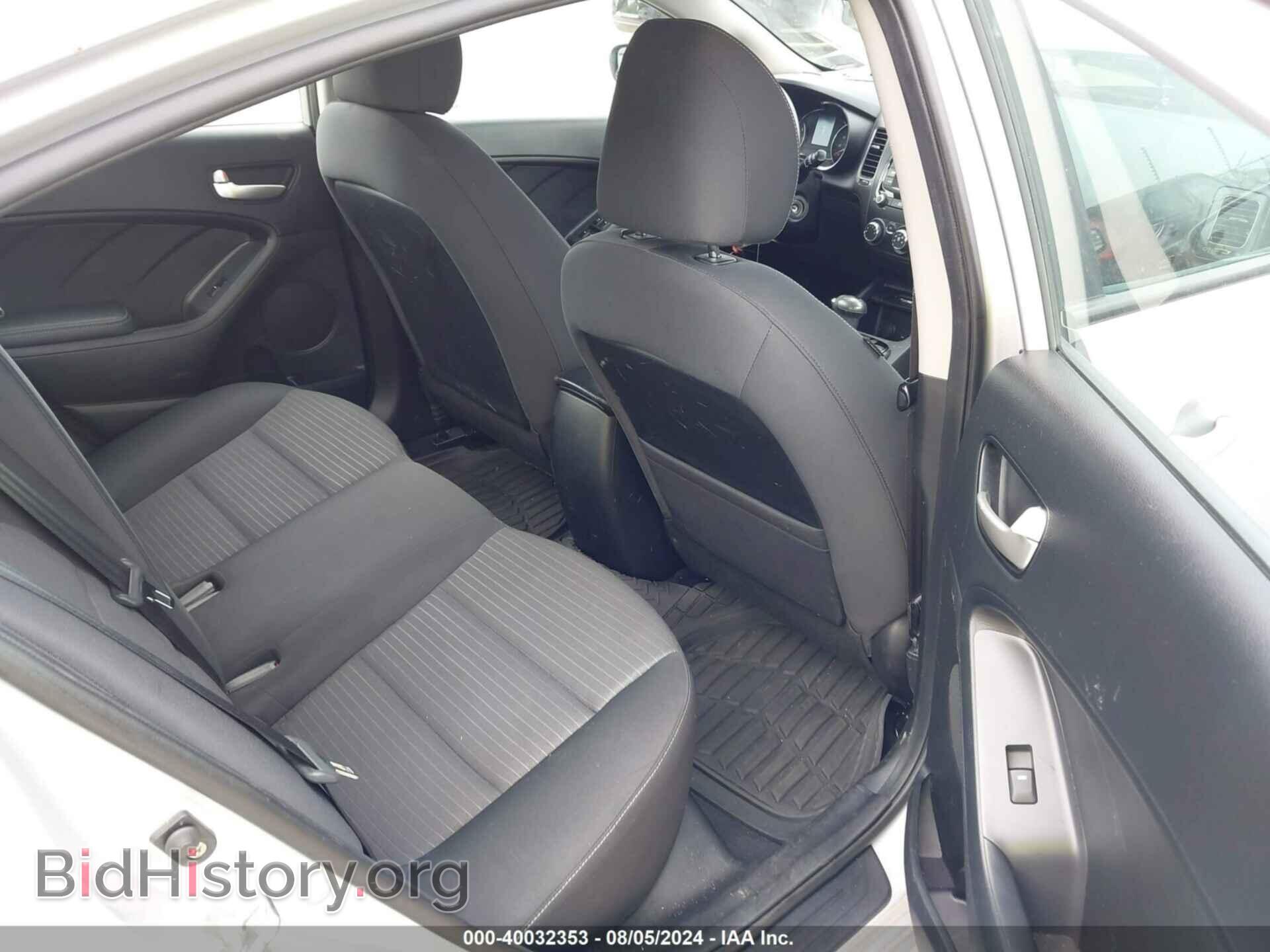 2017 KIA FORTE - VIN: 3KPFL4A77HE108302 - Фото 8