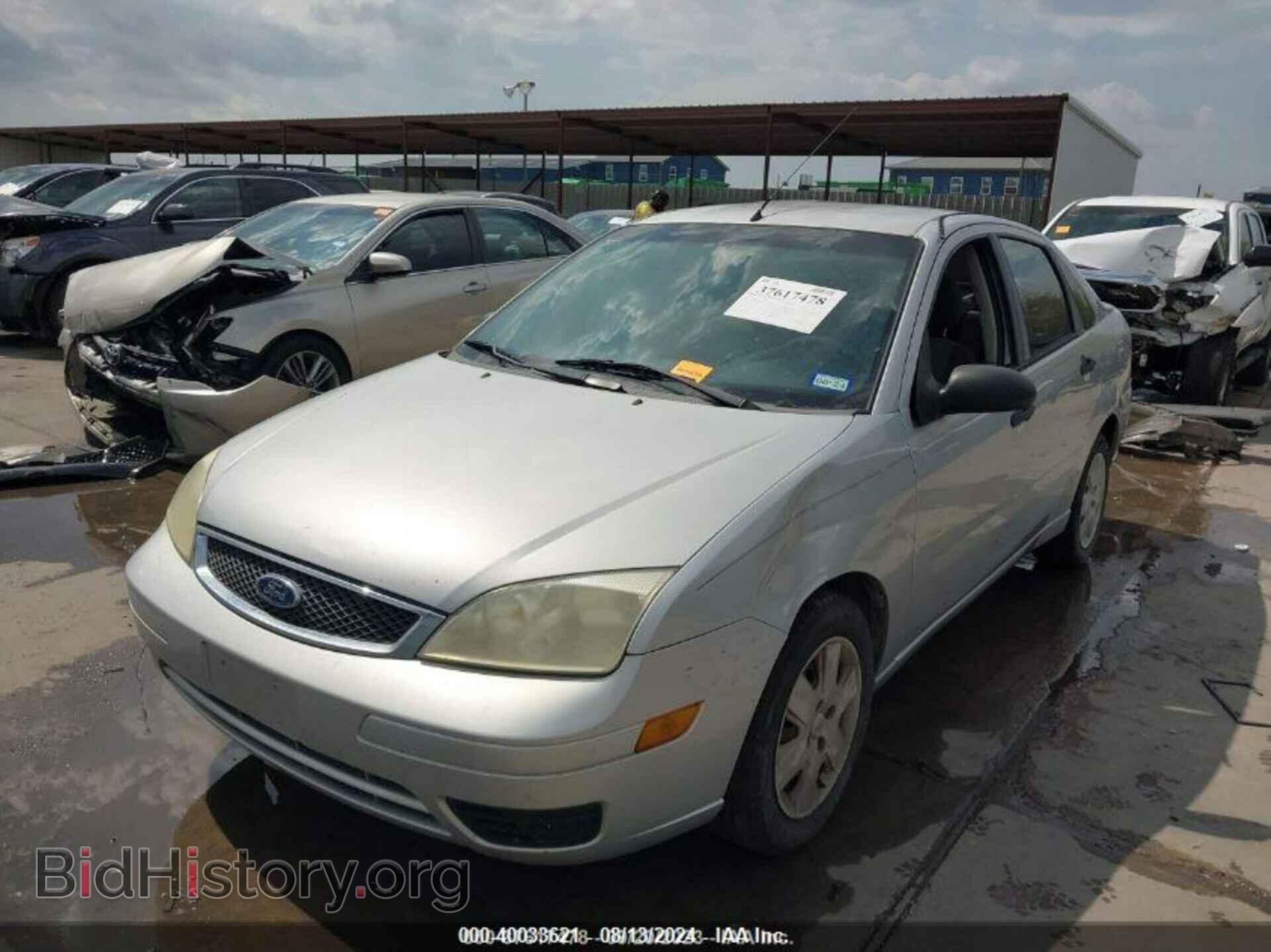 2007 FORD FOCUS - VIN: 1FAFP34N67W201587 - Фото 2