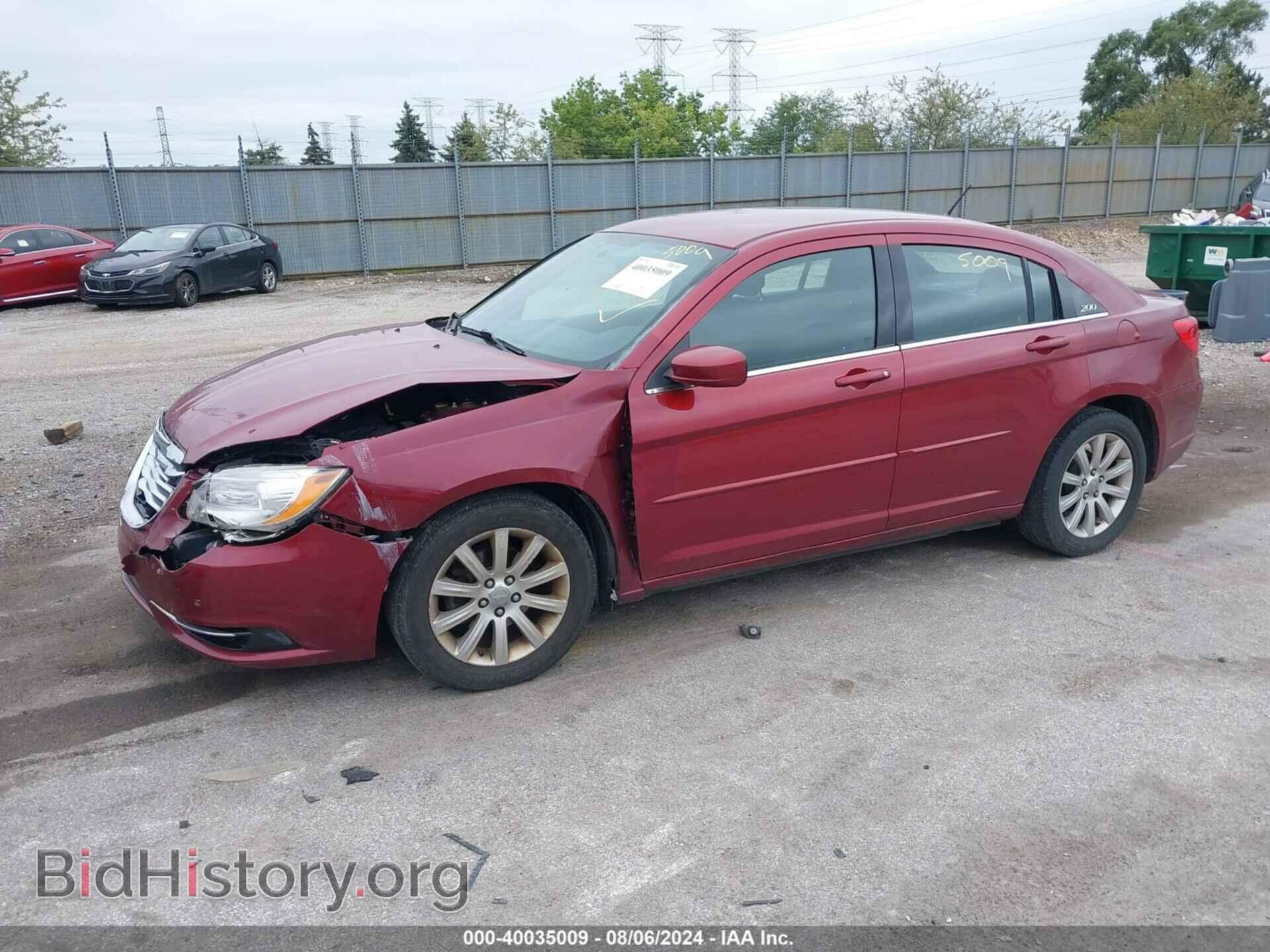 2013 CHRYSLER 200 - VIN: 1C3CCBBB2DN589953 - Фото 2