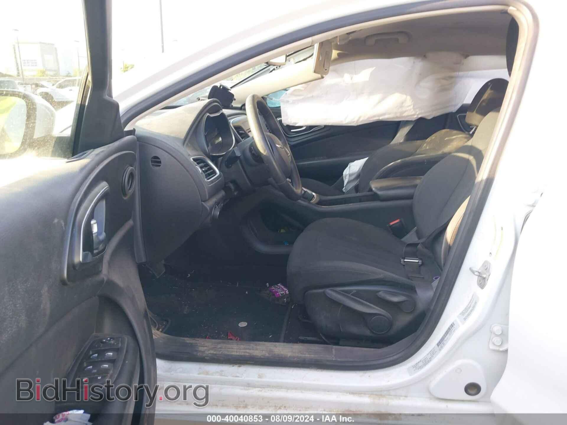 2016 CHRYSLER 200 - VIN: 1C3CCCABXGN123473 - Фото 5