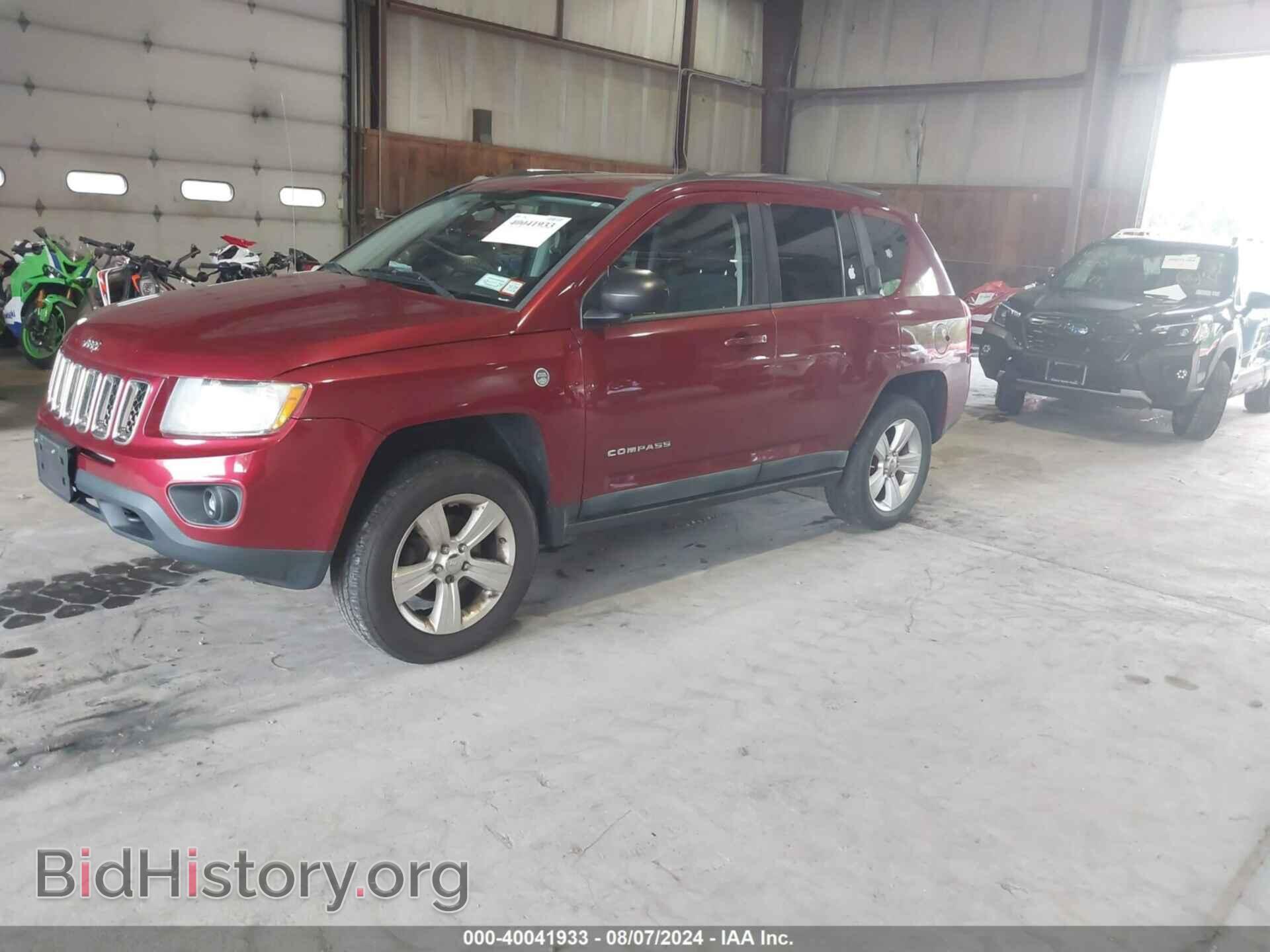 2011 JEEP COMPASS - VIN: 1J4NF1FB1BD201804 - Фото 2
