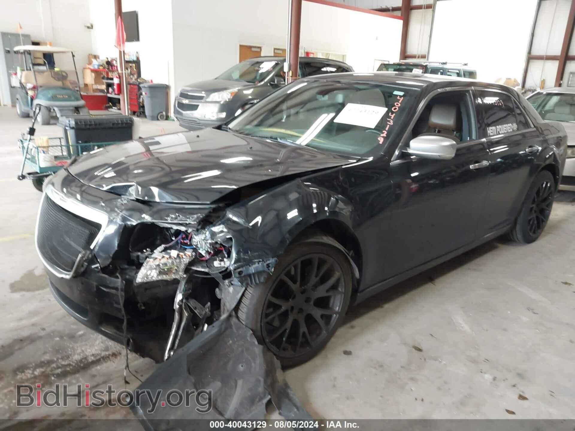 2013 CHRYSLER 300C - VIN: 2C3CCADT2DH667771 - Фото 2