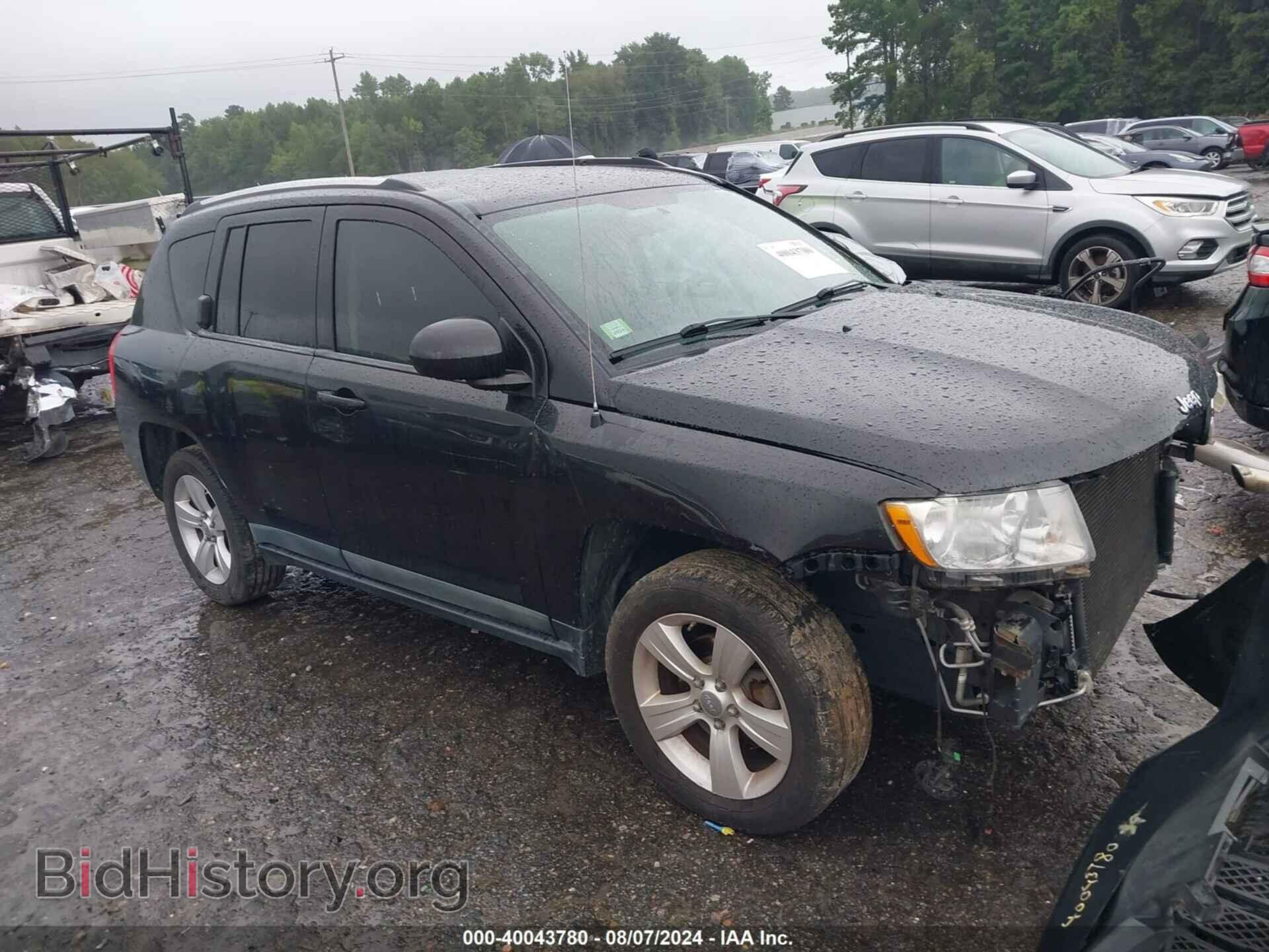 Photo 1J4NT1FA5BD219819 - JEEP COMPASS 2011