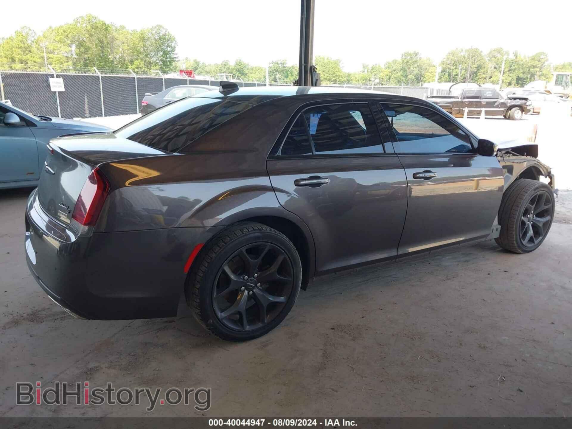 2021 CHRYSLER 300 - VIN: 2C3CCABG6MH520343 - Фото 4